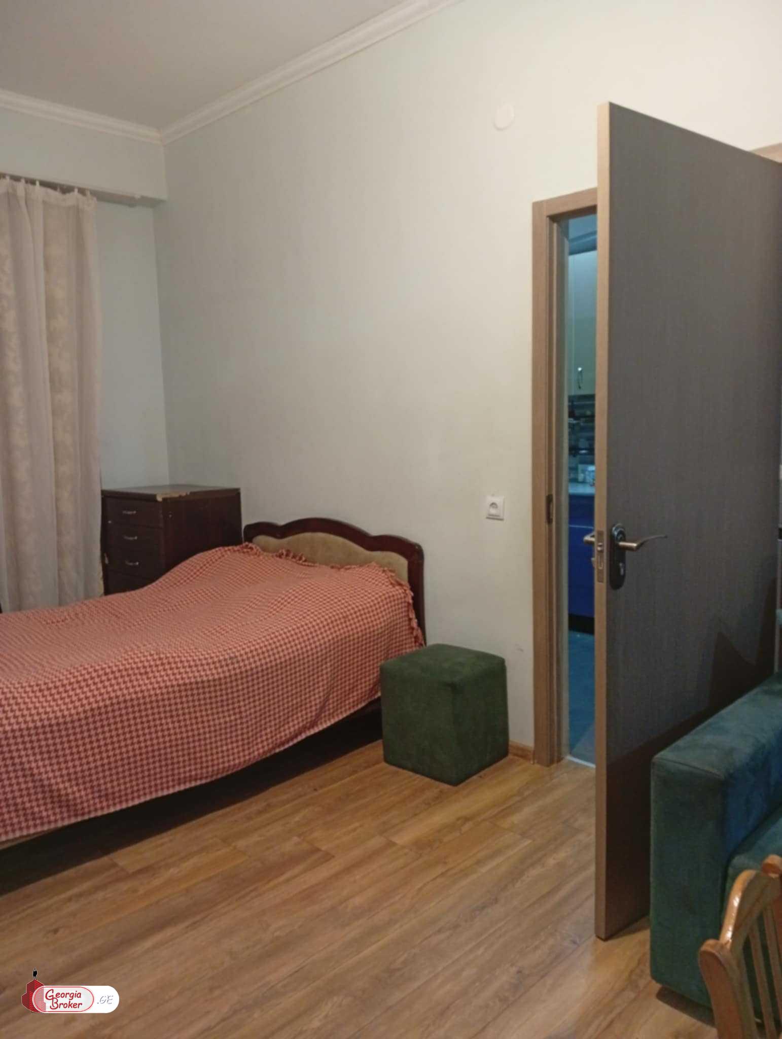 nearly repaired 1-room apartment for sale