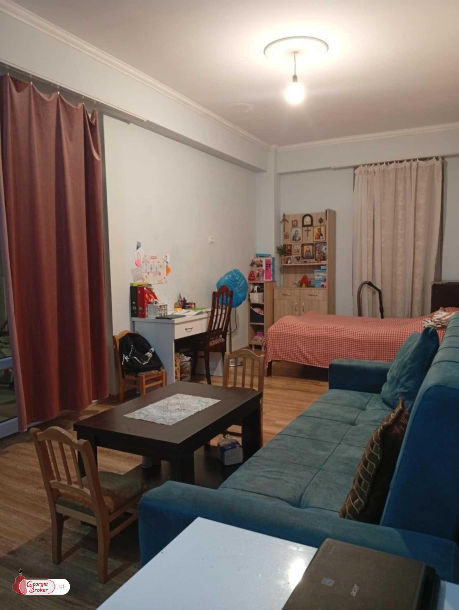 nearly repaired 1-room apartment for sale