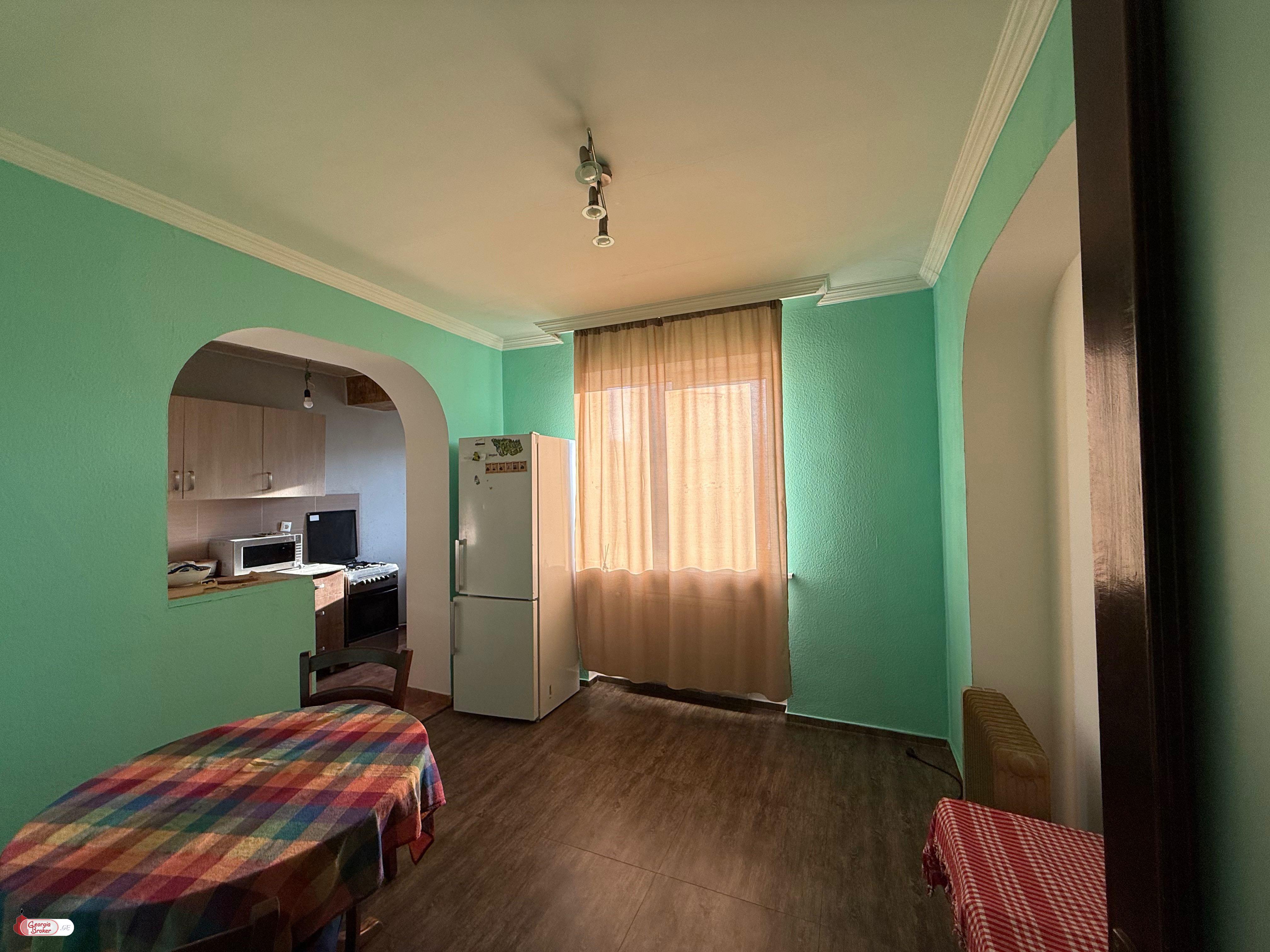 old repaired 4-room apartment for sale