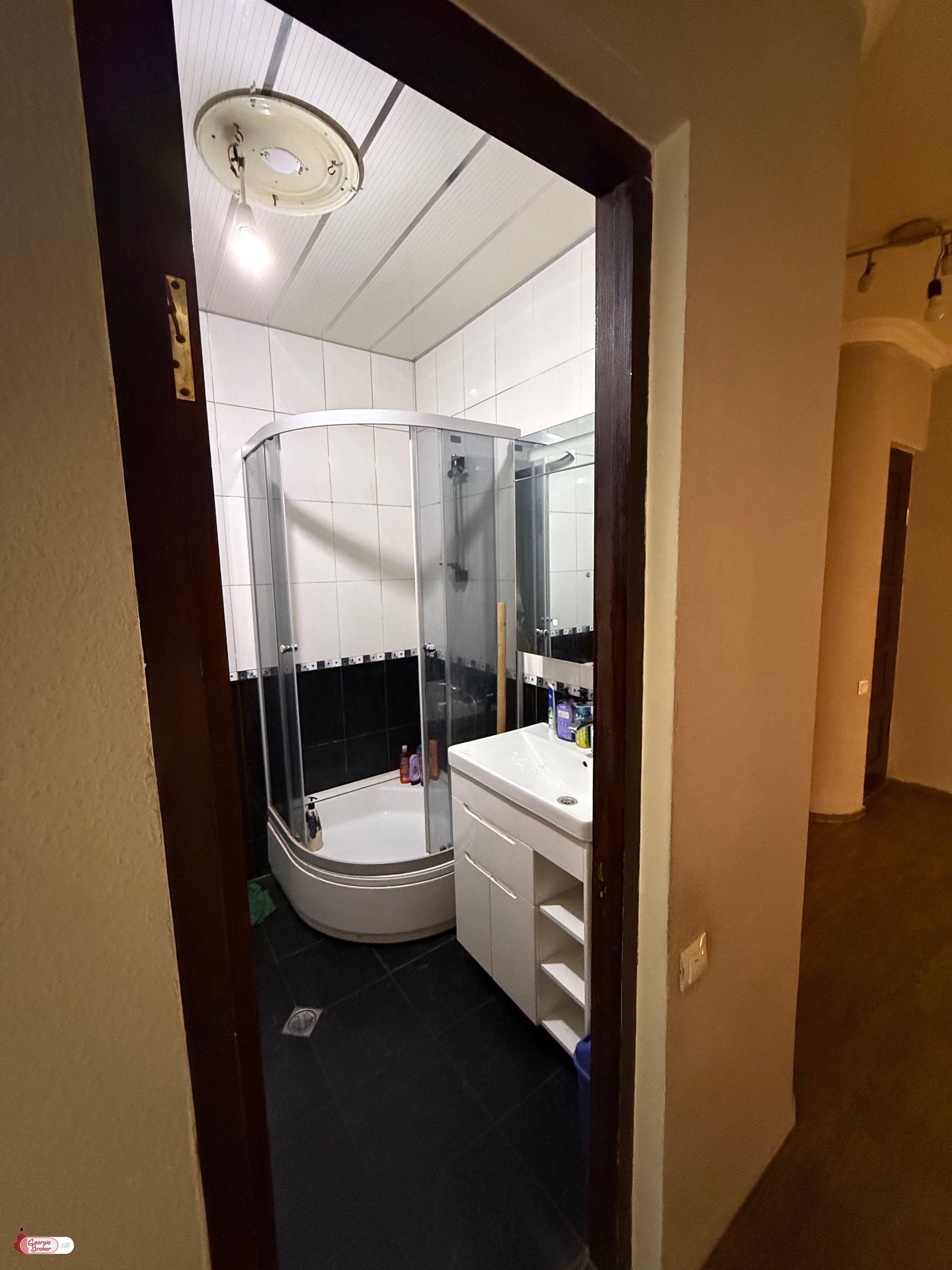 old repaired 4-room apartment for sale