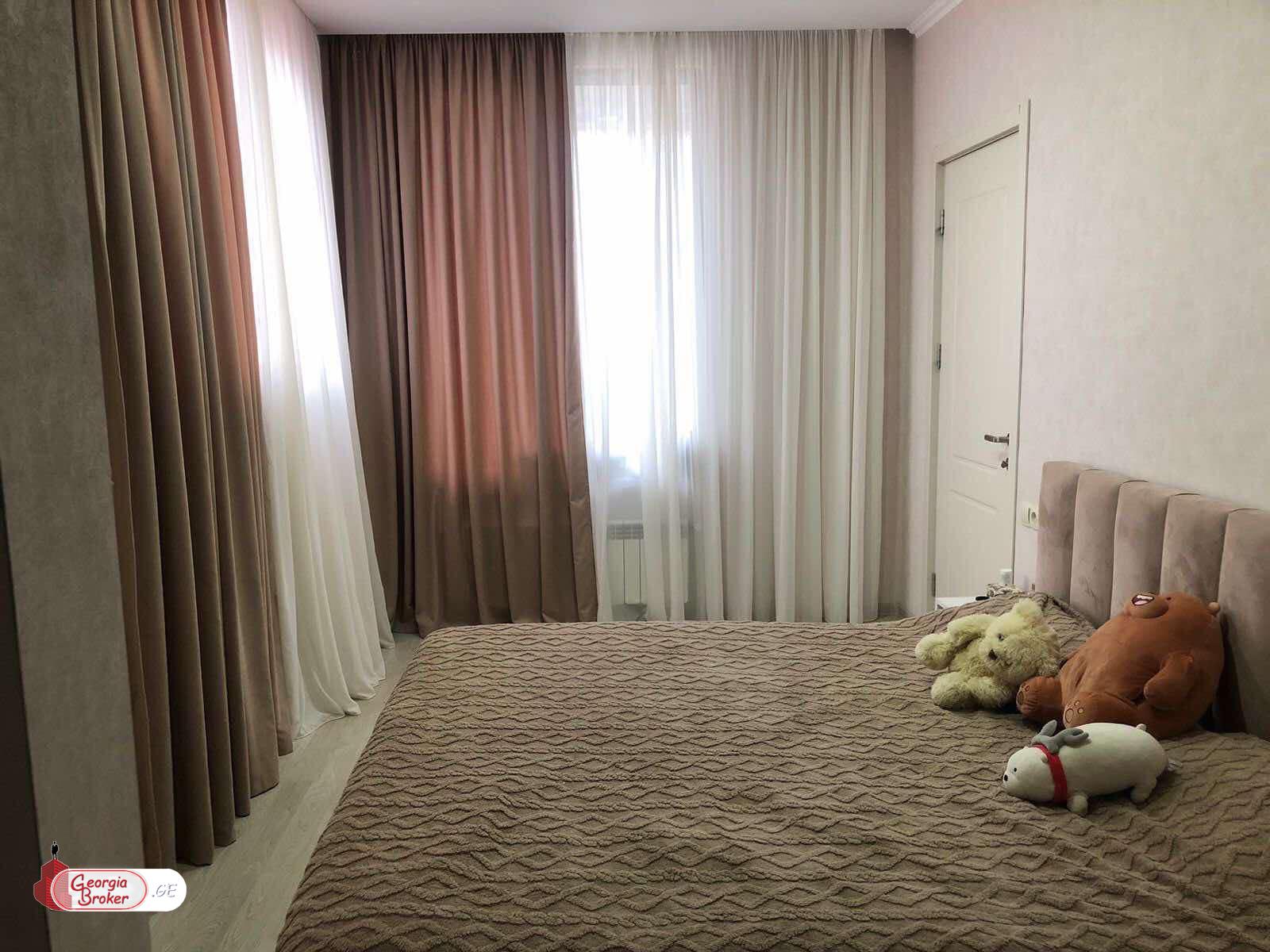 იყიდება ახალი გარემონტებული 5 ოთახიანი ბინა