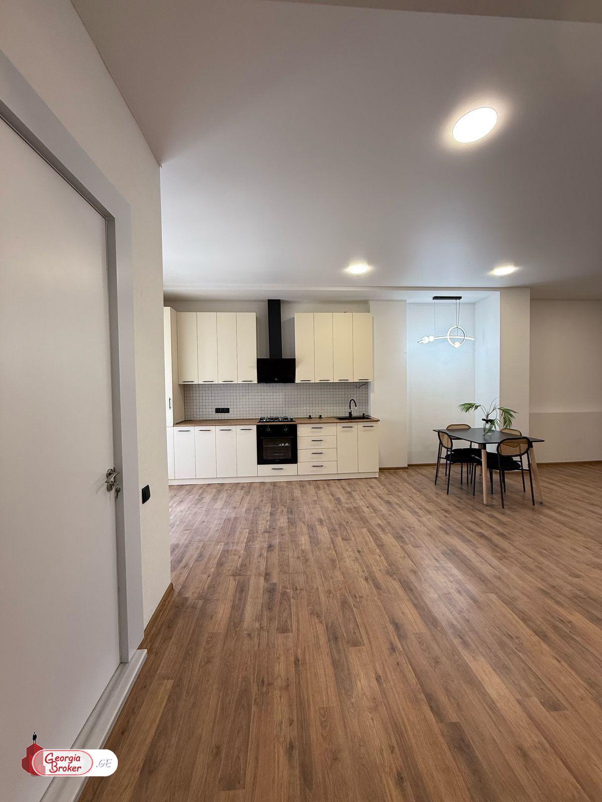 იყიდება ახალი გარემონტებული 3 ოთახიანი ბინა