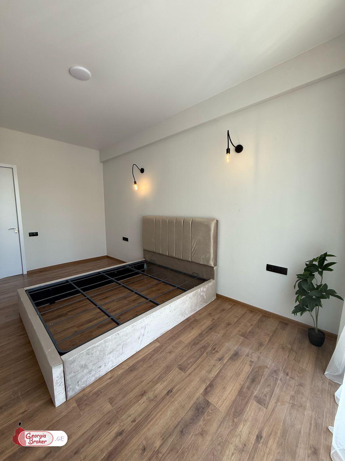 იყიდება ახალი გარემონტებული 3 ოთახიანი ბინა