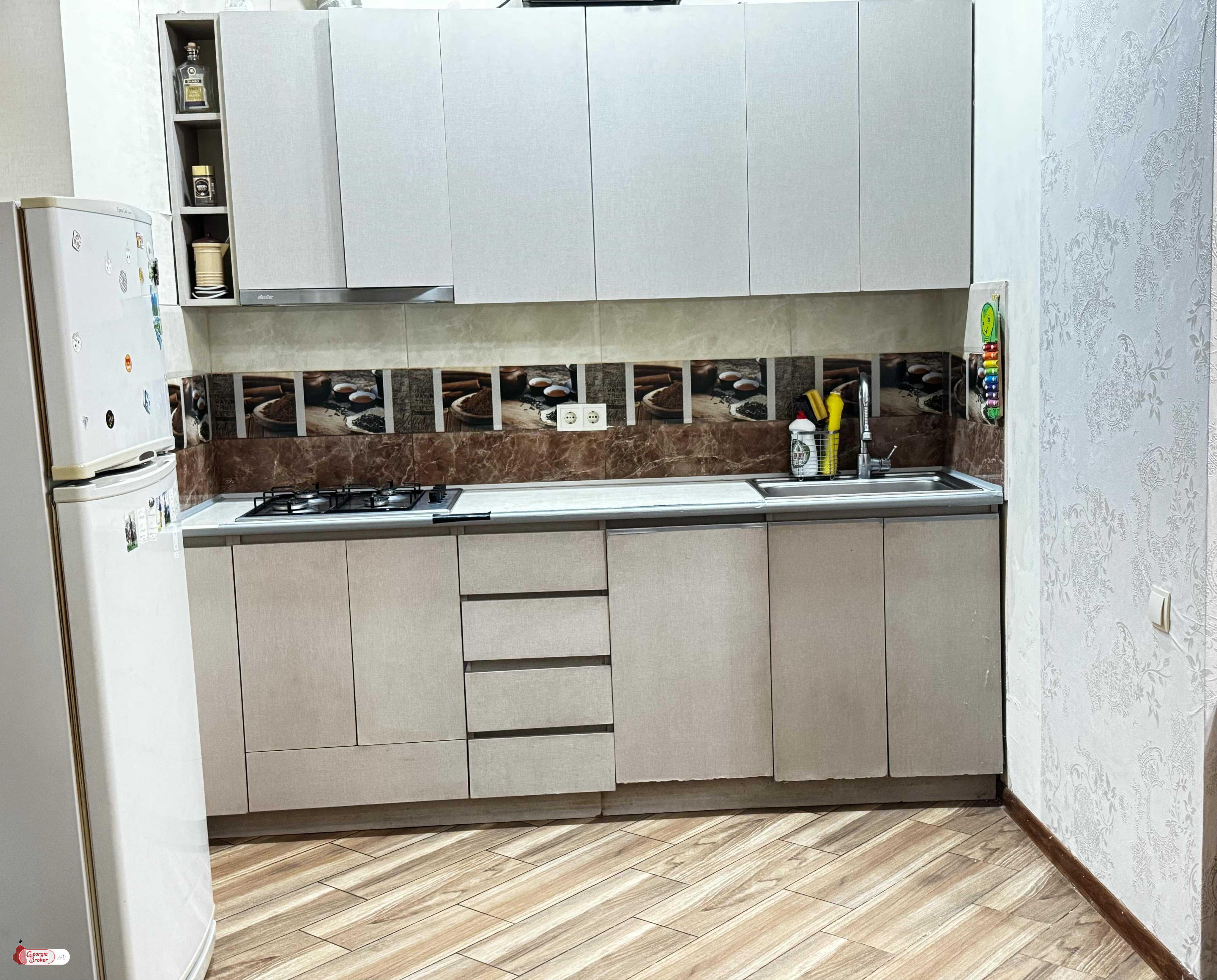 იყიდება ახალი გარემონტებული 3 ოთახიანი ბინა