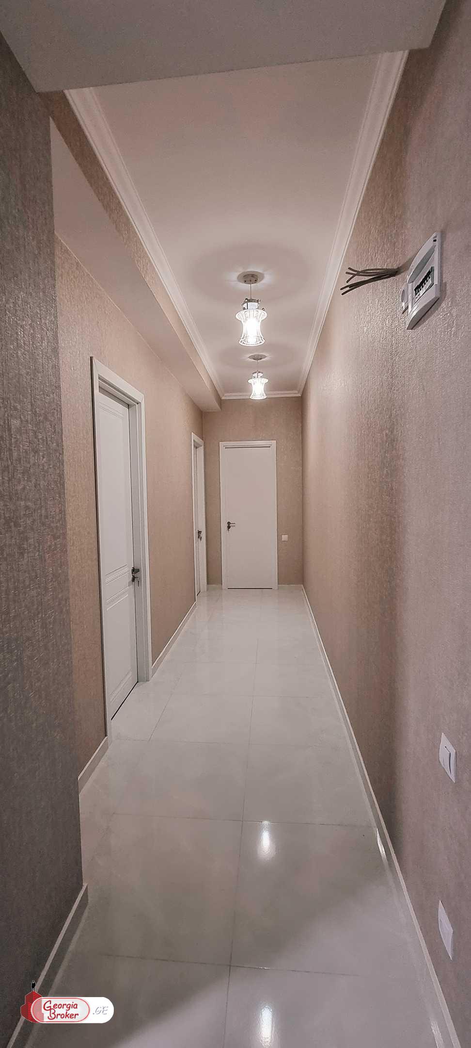 nearly repaired 3-room apartment for sale