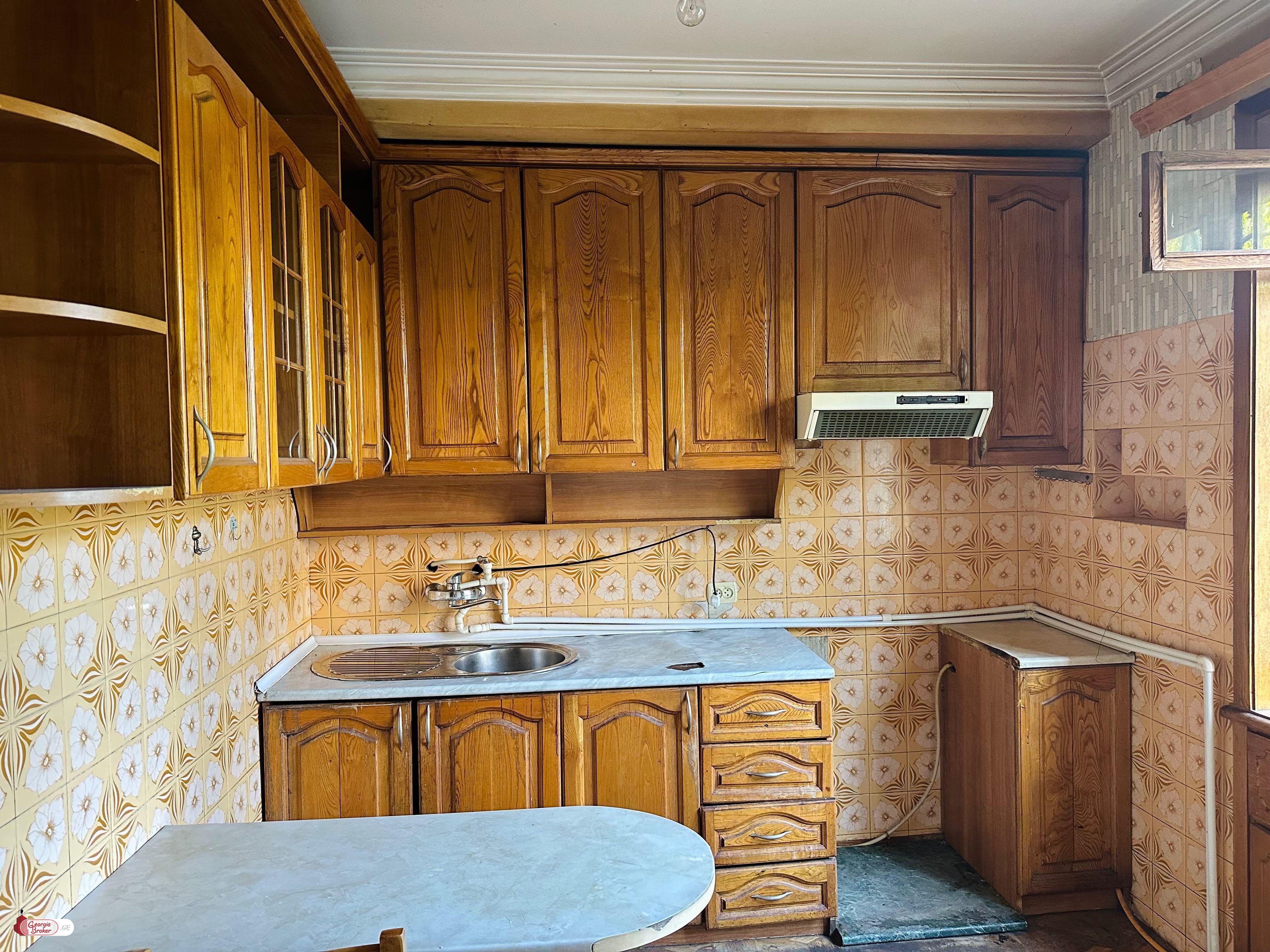 nearly repaired 4-room apartment for sale