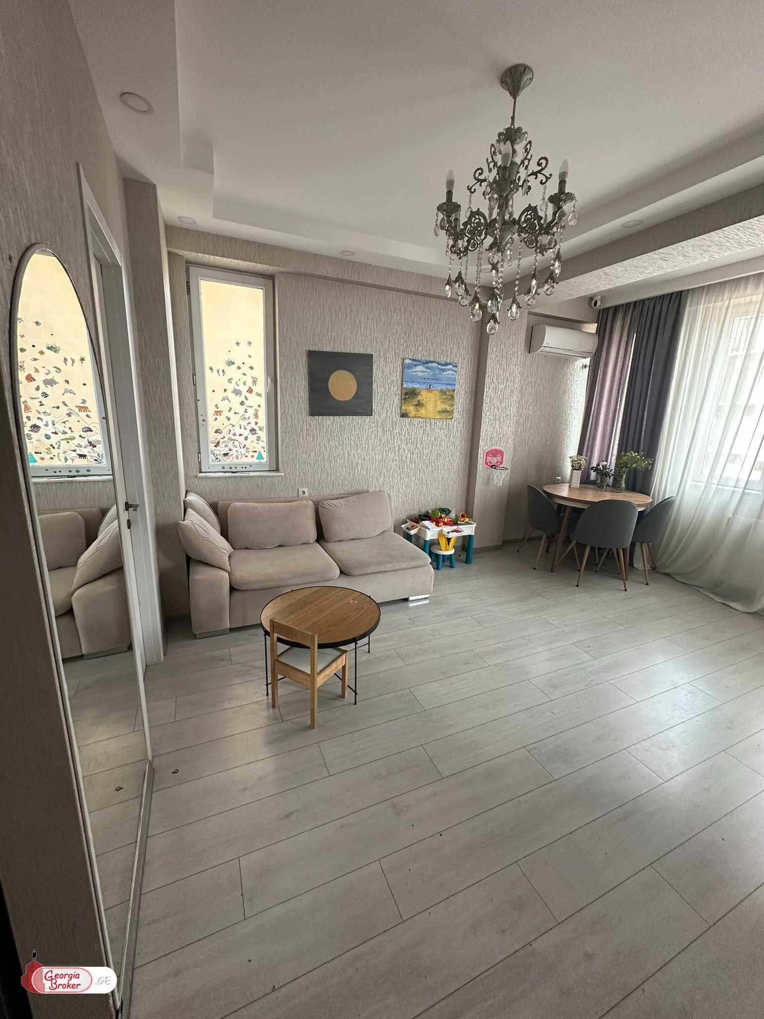 nearly repaired 3-room apartment for sale