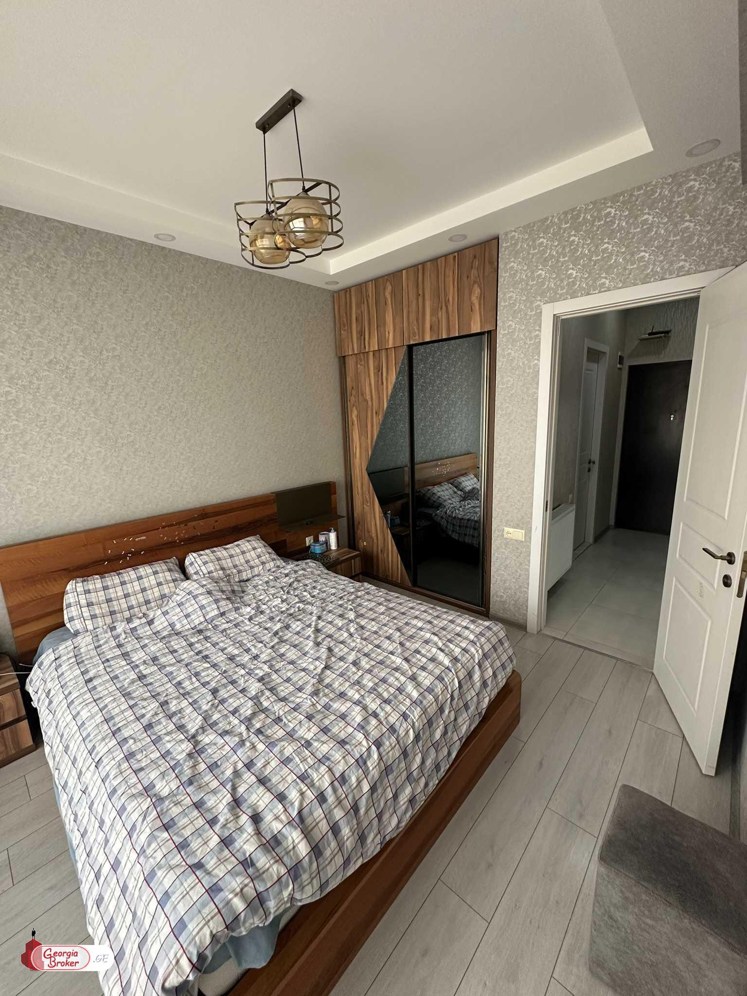 nearly repaired 3-room apartment for sale