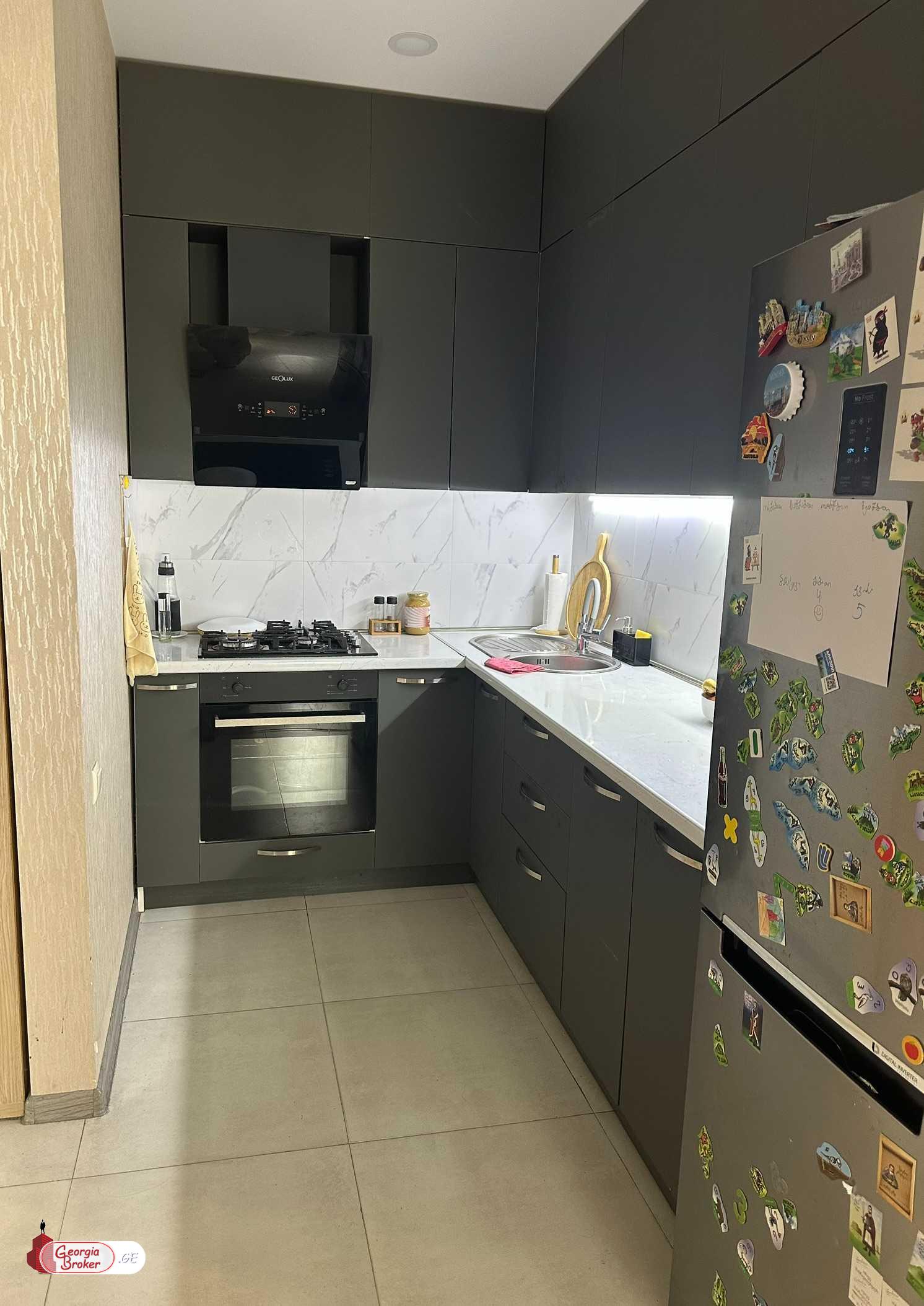 nearly repaired 3-room apartment for sale