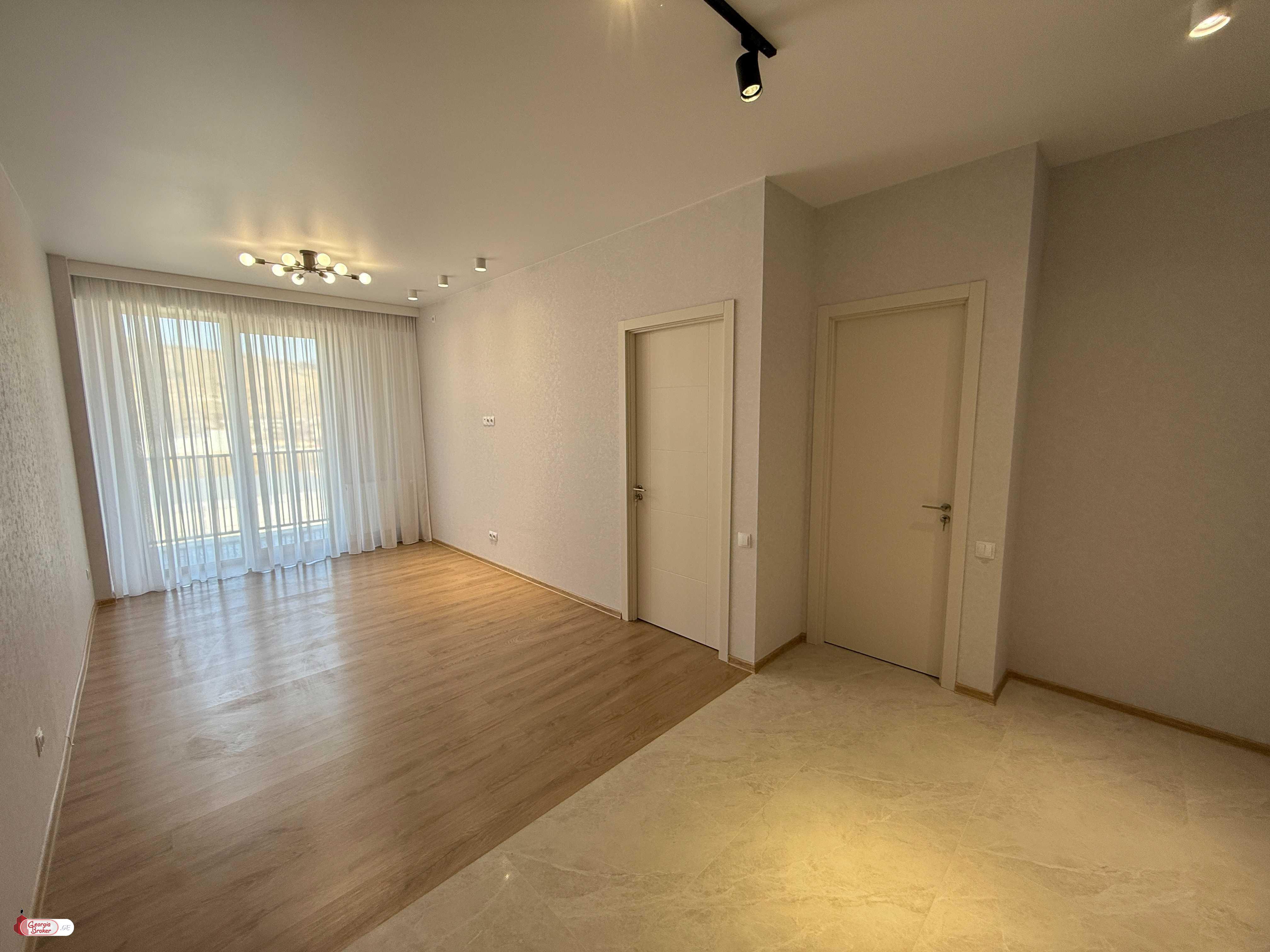 nearly repaired 2-room apartment for sale