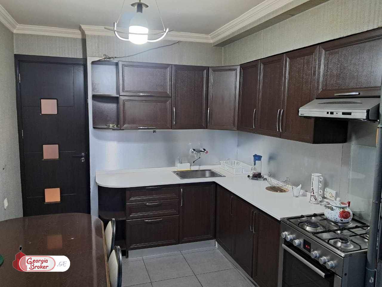 nearly repaired 3-room apartment for sale