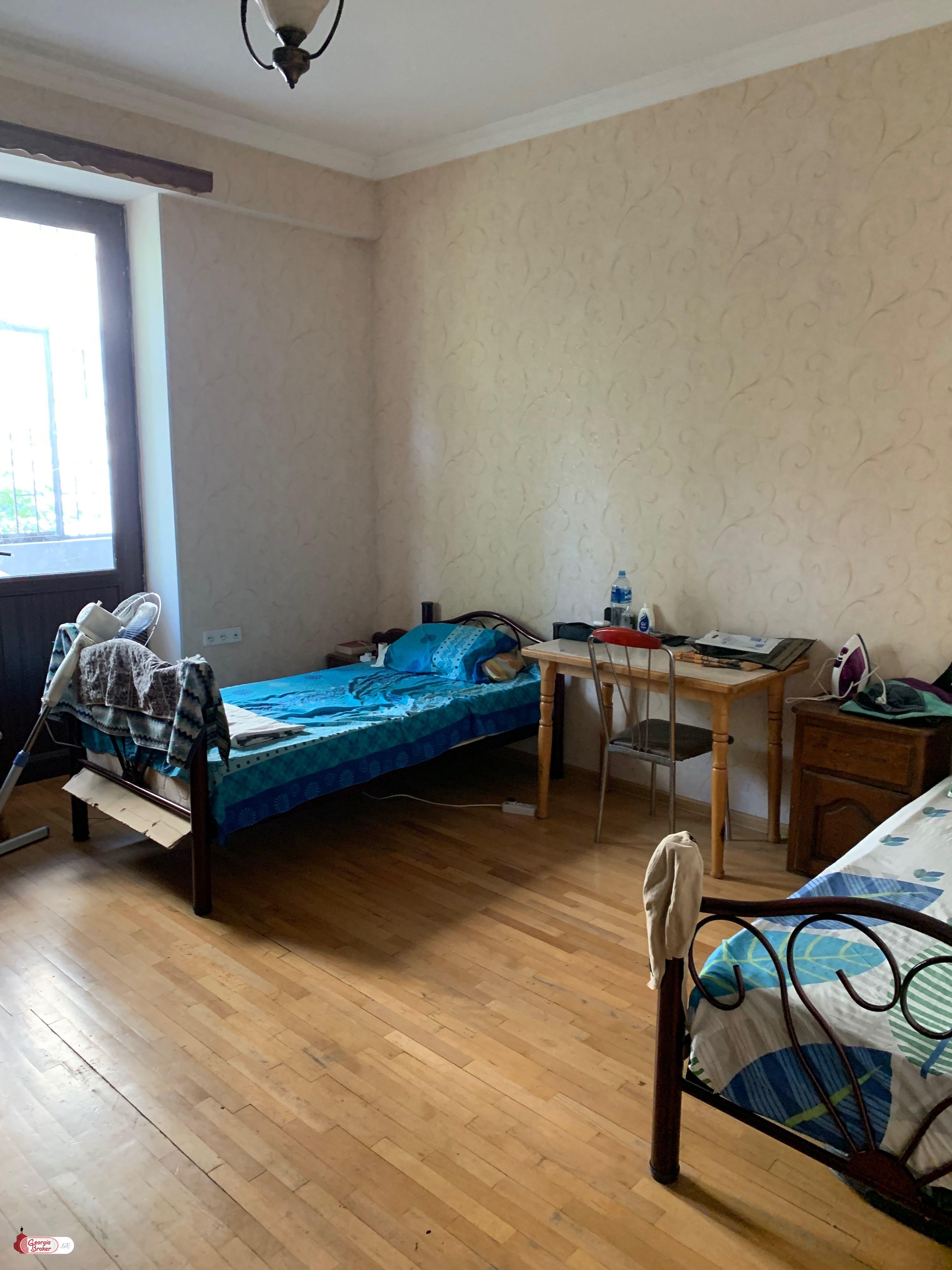 იყიდება ახალი გარემონტებული 3 ოთახიანი ბინა