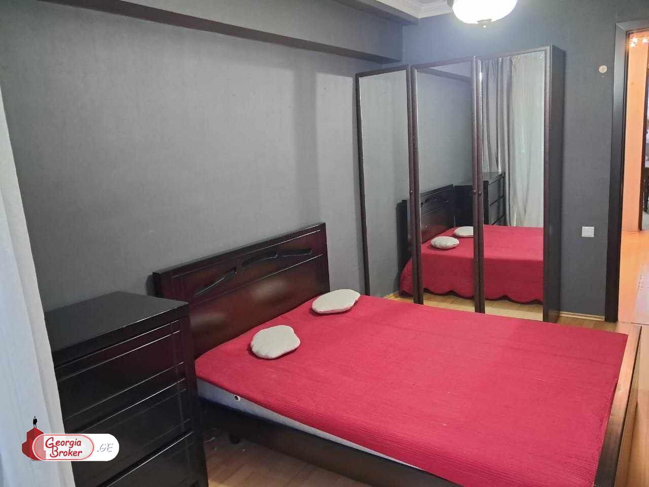 nearly repaired 3-room apartment for sale