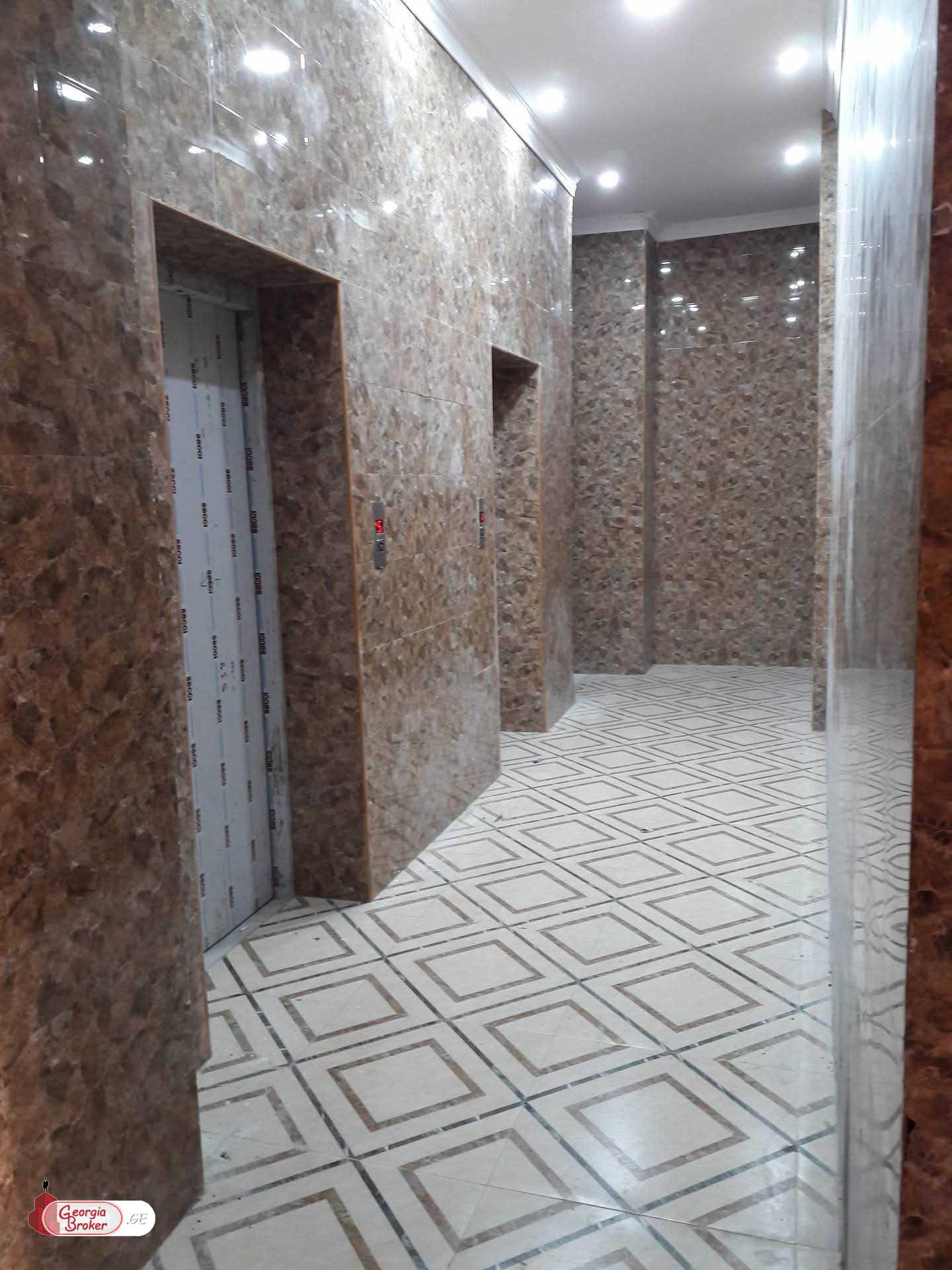 nearly repaired 2-room apartment for sale