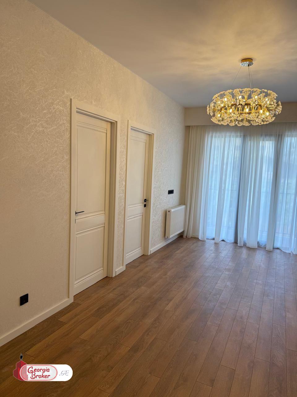 nearly repaired 3-room apartment for sale