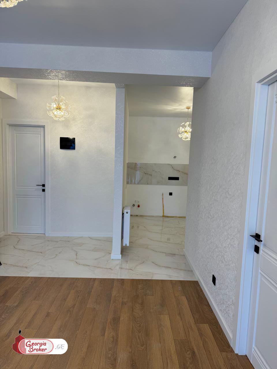 nearly repaired 3-room apartment for sale