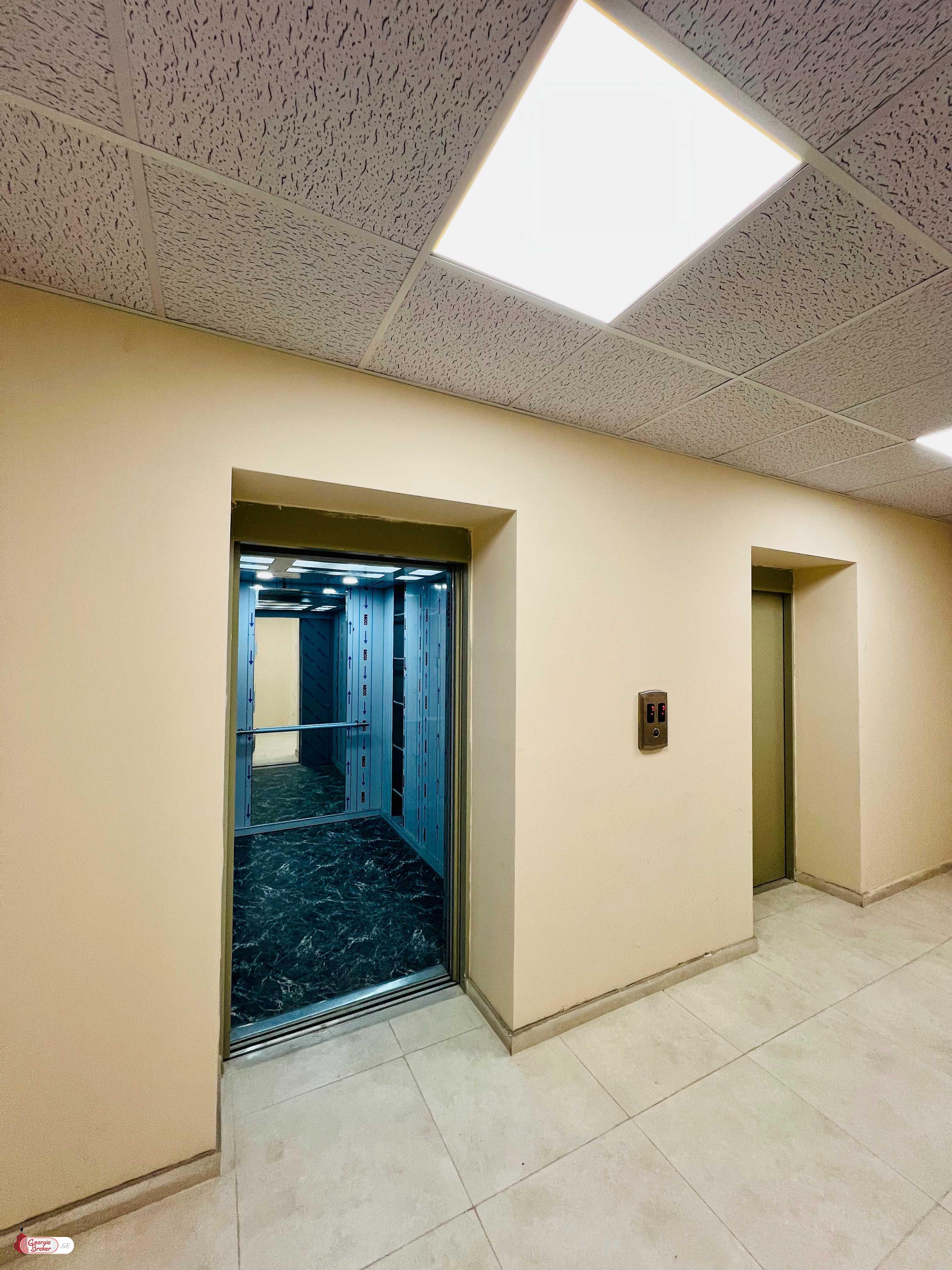 продается квартира новостройка 4-комнаты