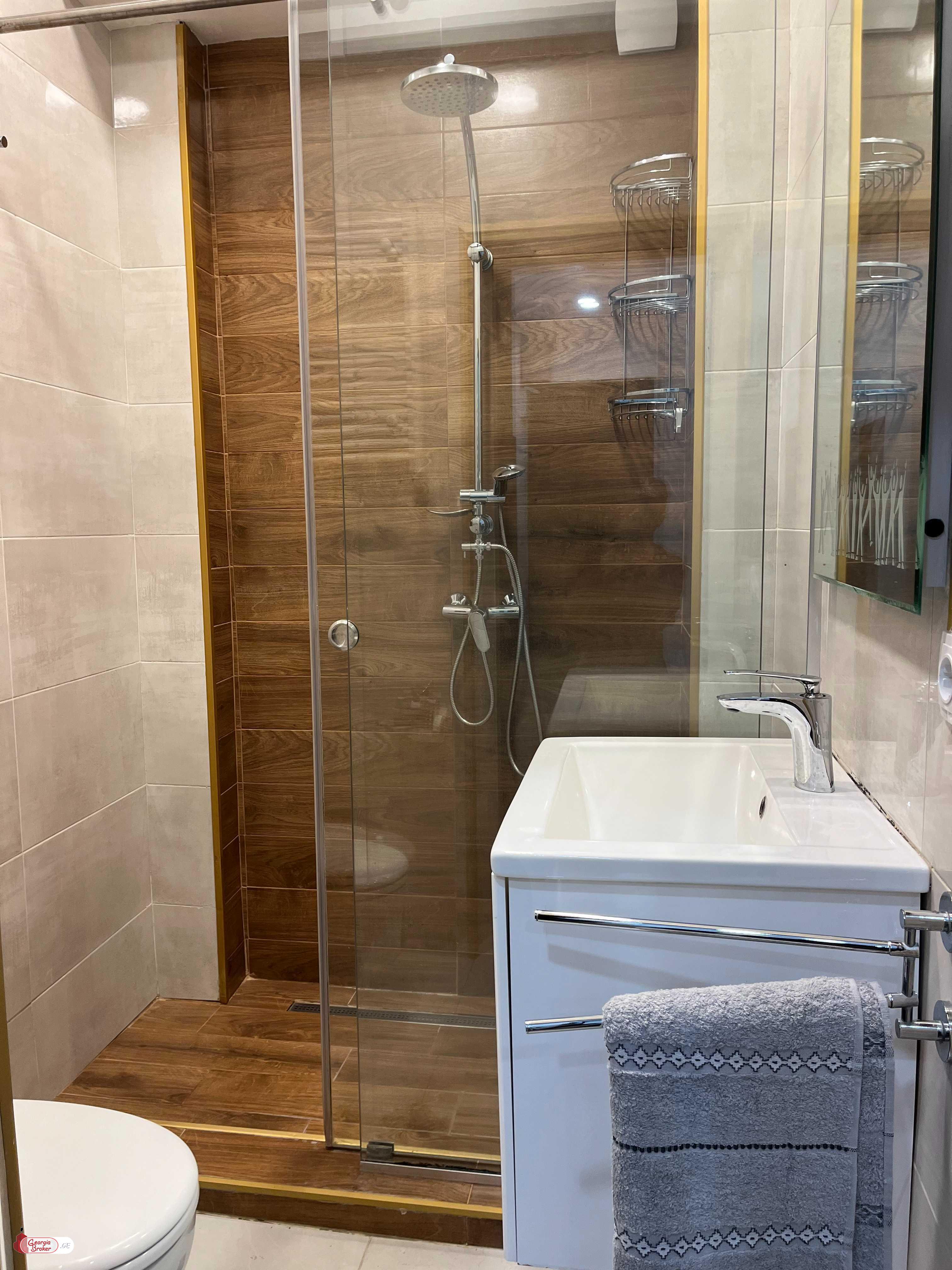 nearly repaired 4-room apartment for sale