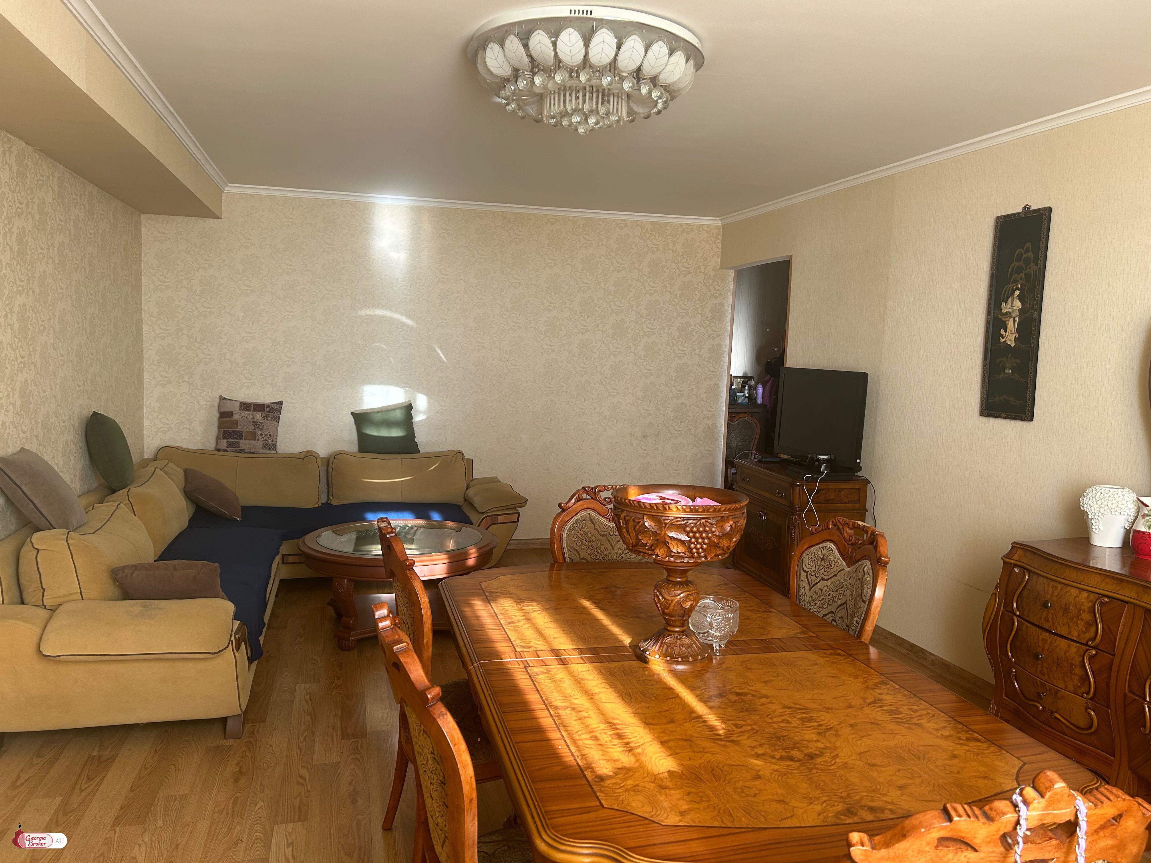 nearly repaired 3-room apartment for sale