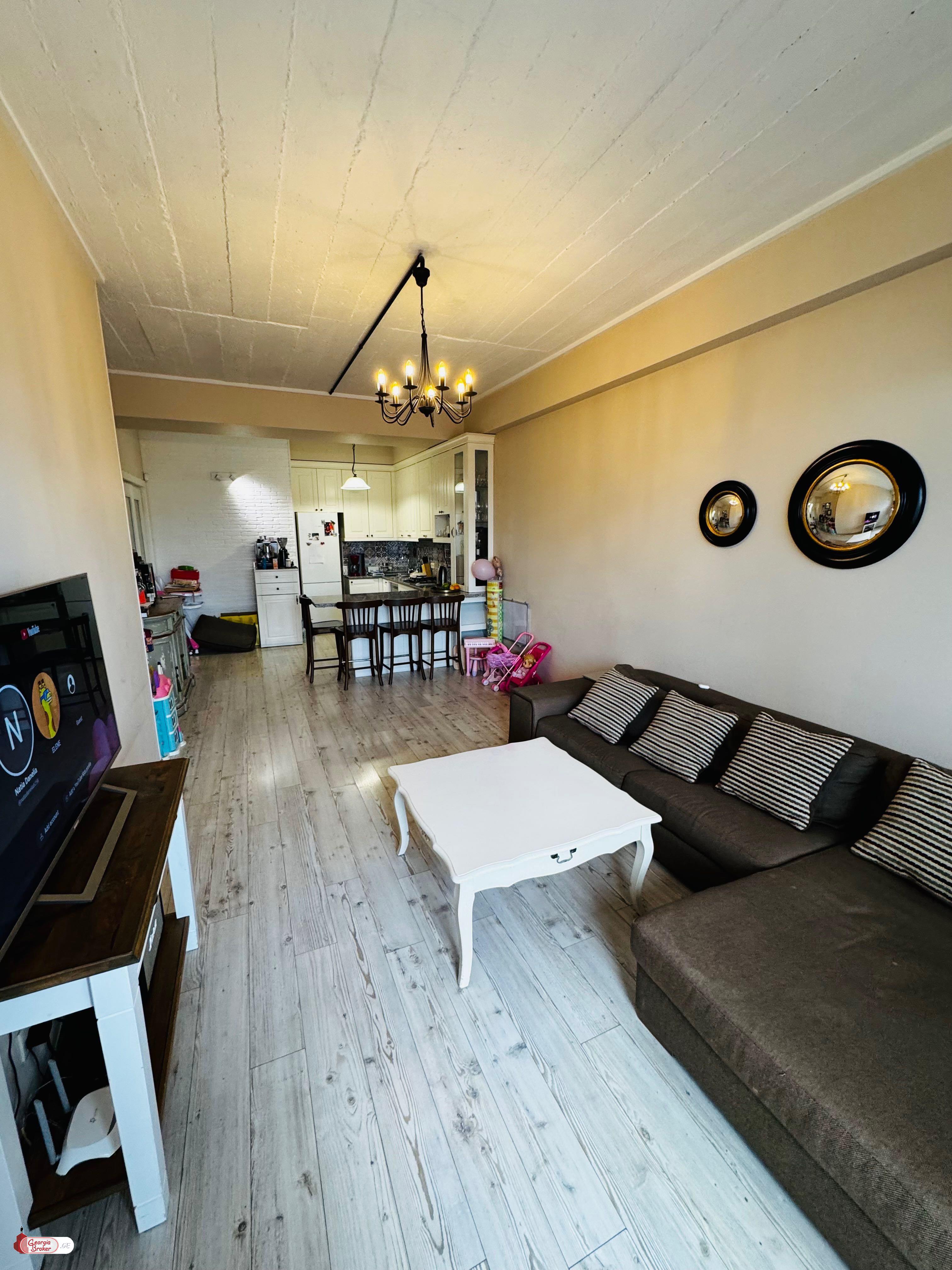 nearly repaired 3-room apartment for sale