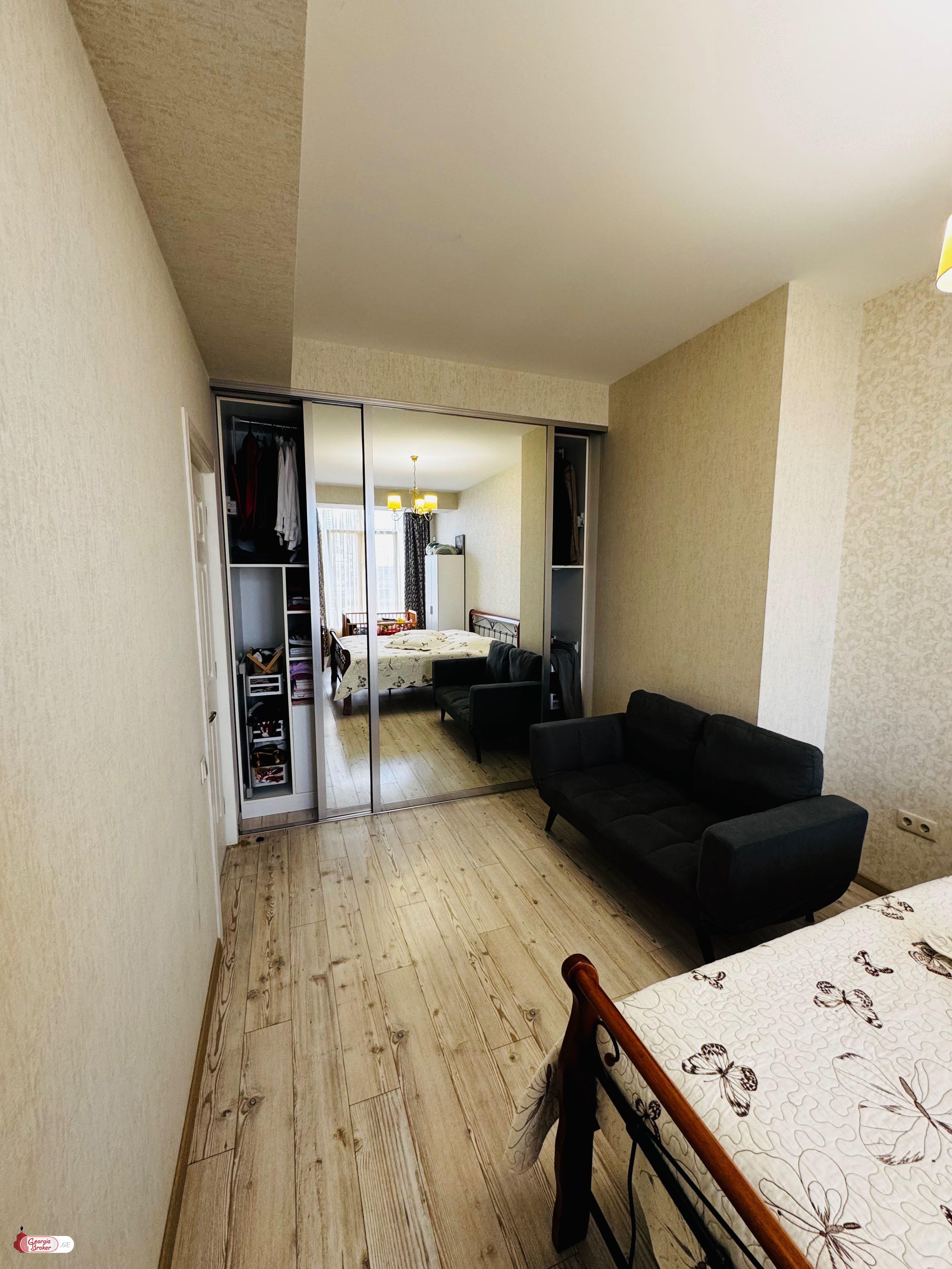 nearly repaired 3-room apartment for sale