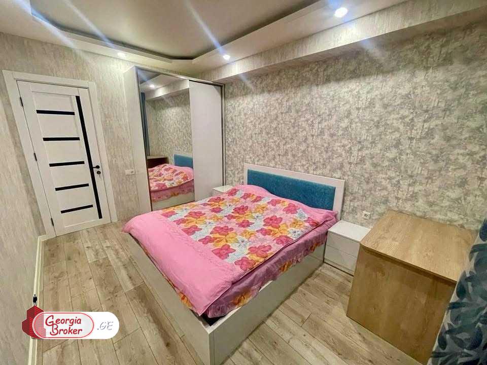 იყიდება ახალი გარემონტებული 2 ოთახიანი ბინა