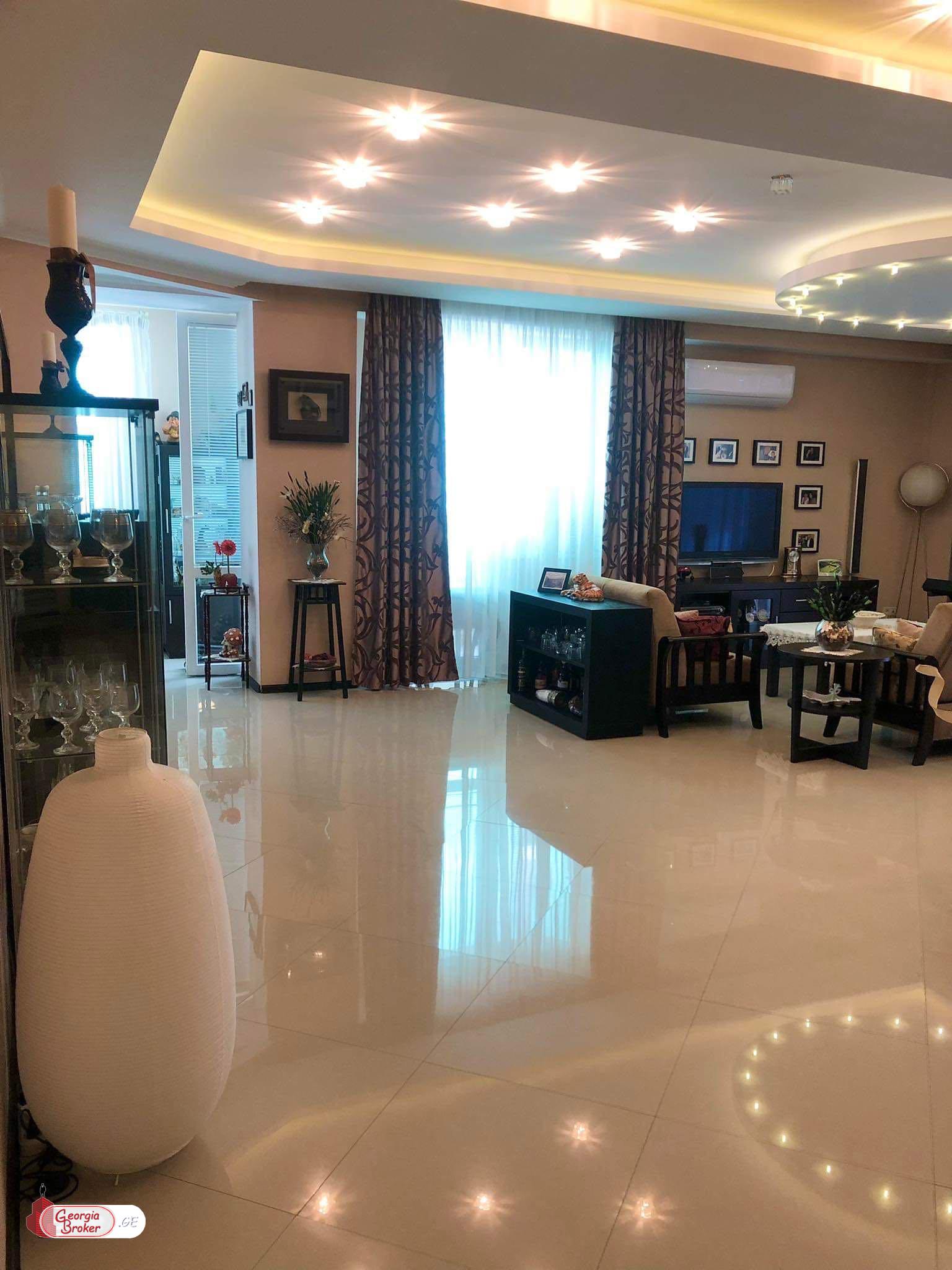 nearly repaired 5-room apartment for sale