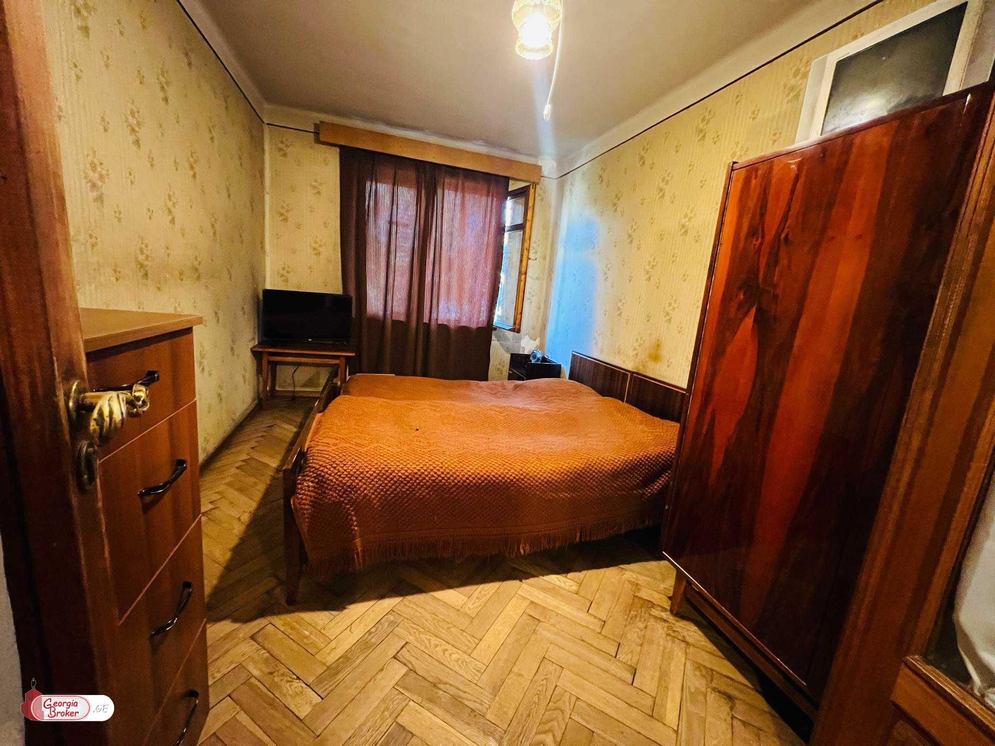 nearly repaired 4-room apartment for sale