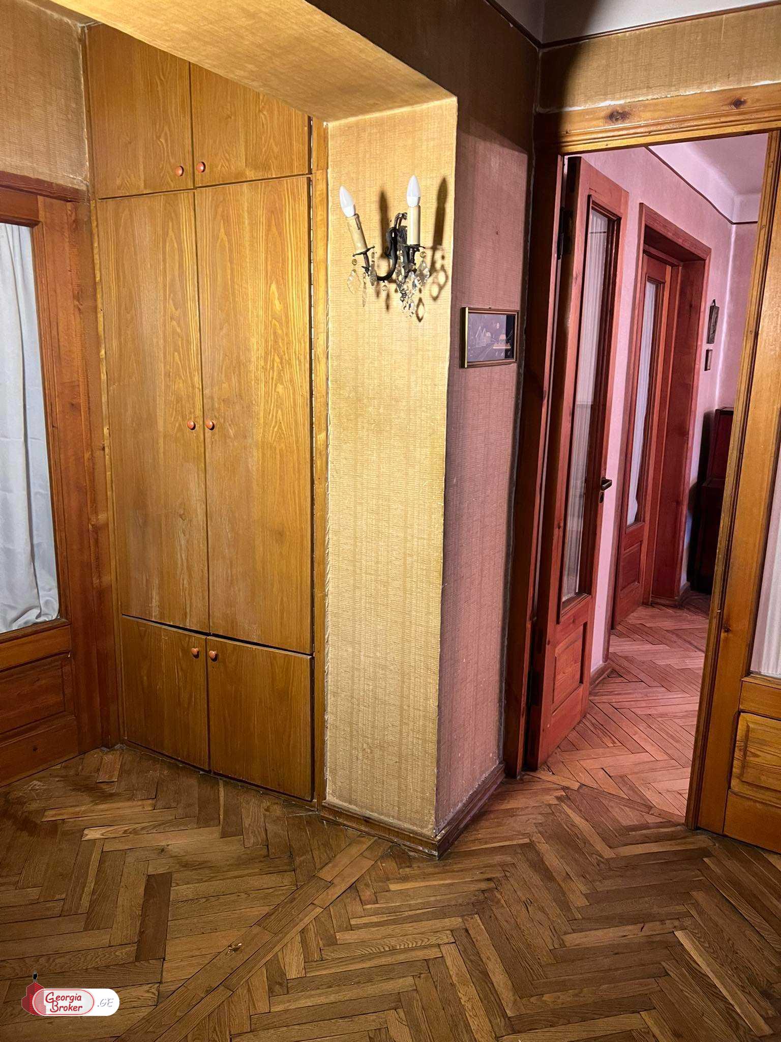 nearly repaired 4-room apartment for sale