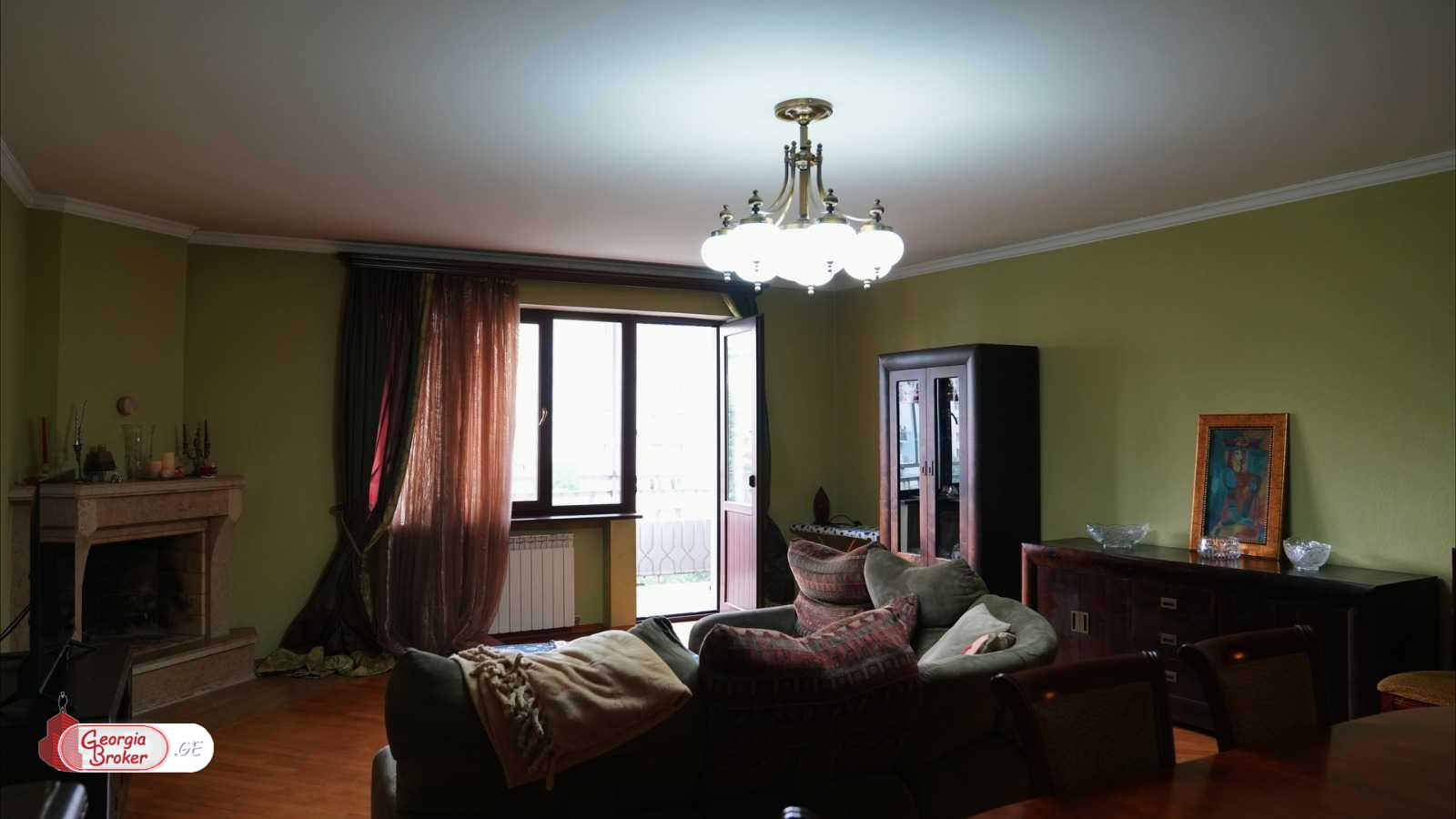 nearly repaired 4-room apartment for sale