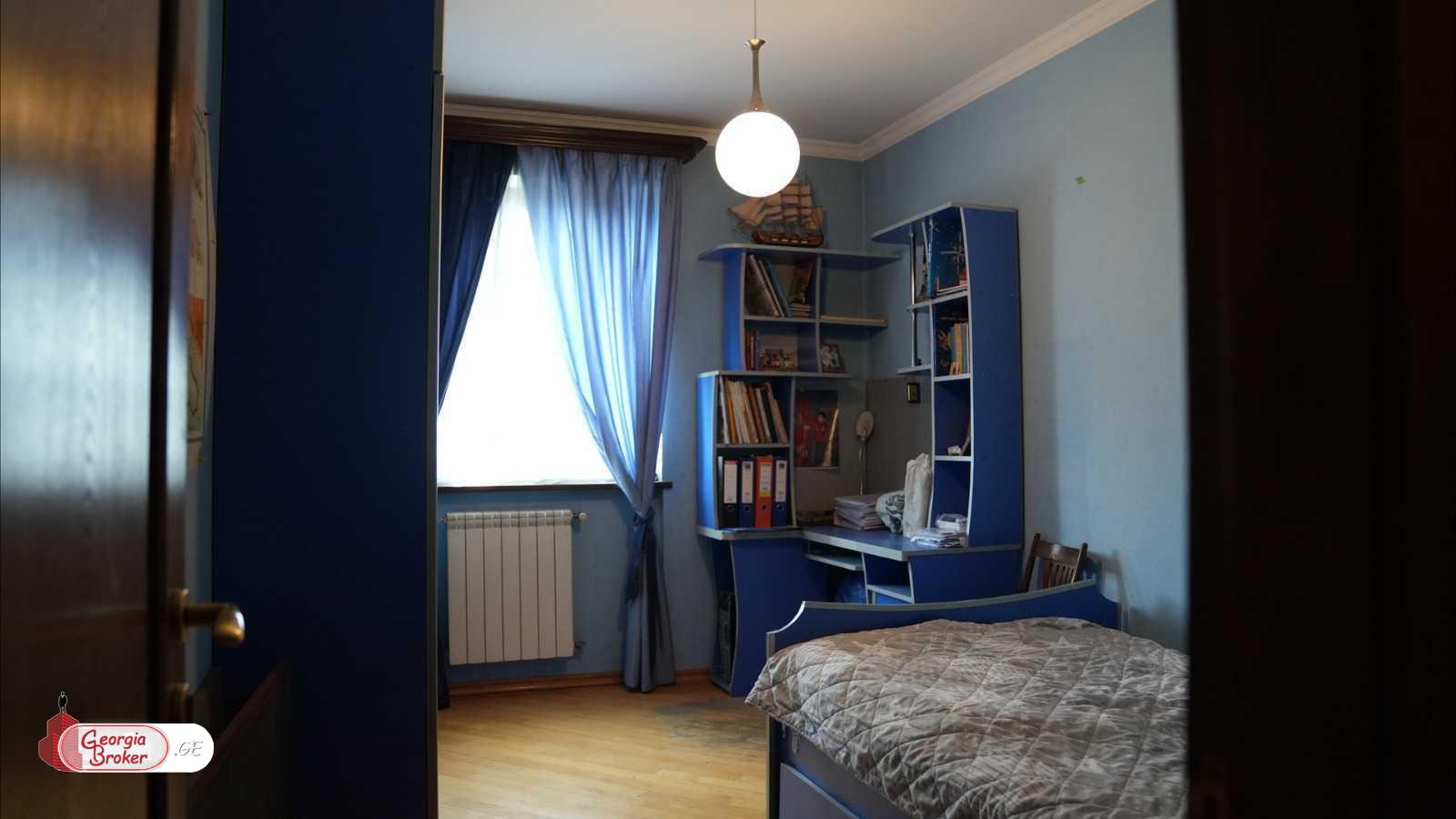 nearly repaired 4-room apartment for sale