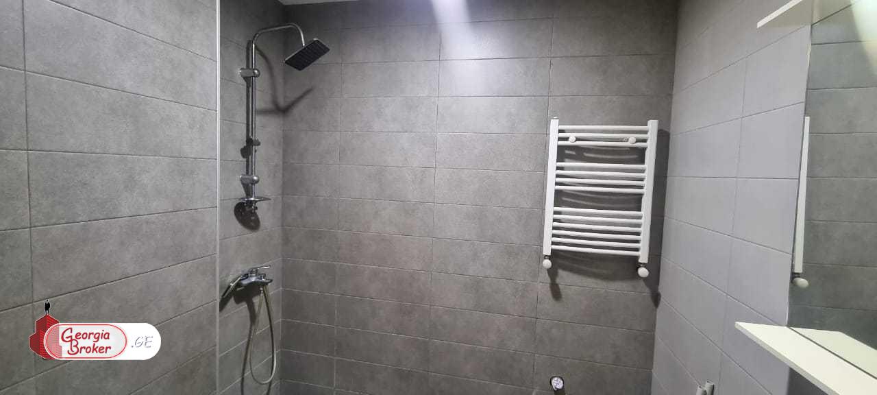 nearly repaired 3-room apartment for sale