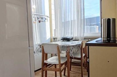 nearly repaired 5-room apartment for sale