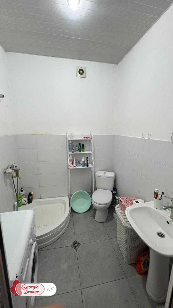 nearly repaired 2-room apartment for sale