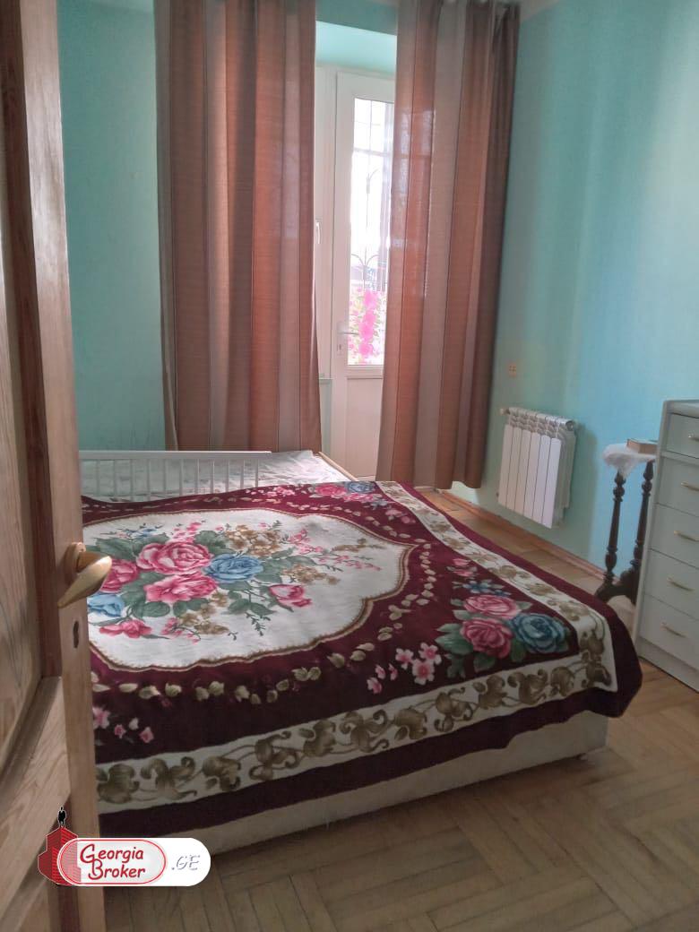 old repaired 3-room apartment for sale