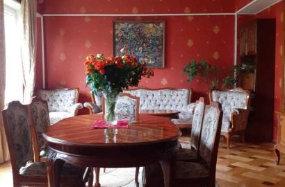 იყიდება ახალი გარემონტებული 4 ოთახიანი ბინა