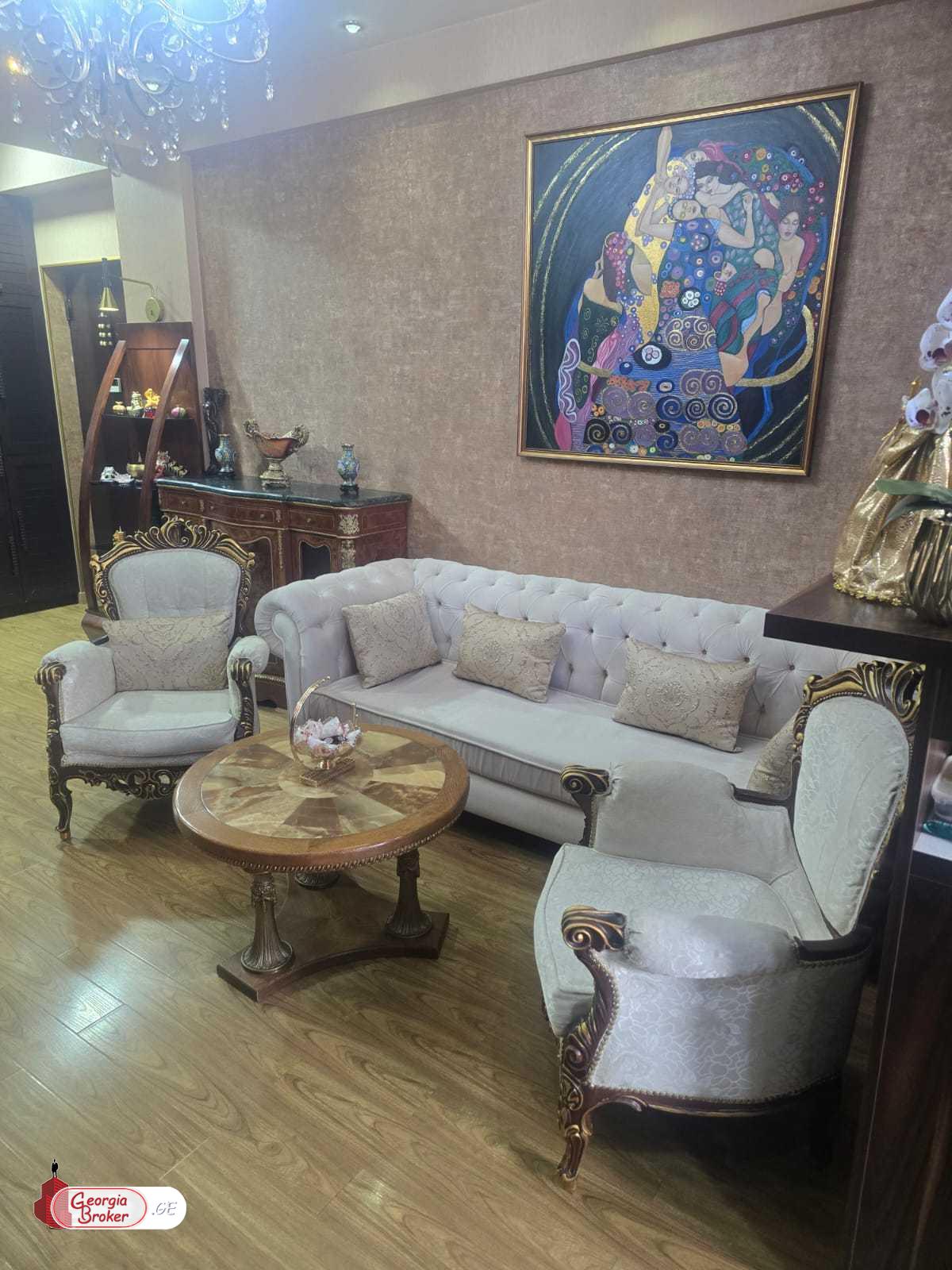 nearly repaired 3-room apartment for sale