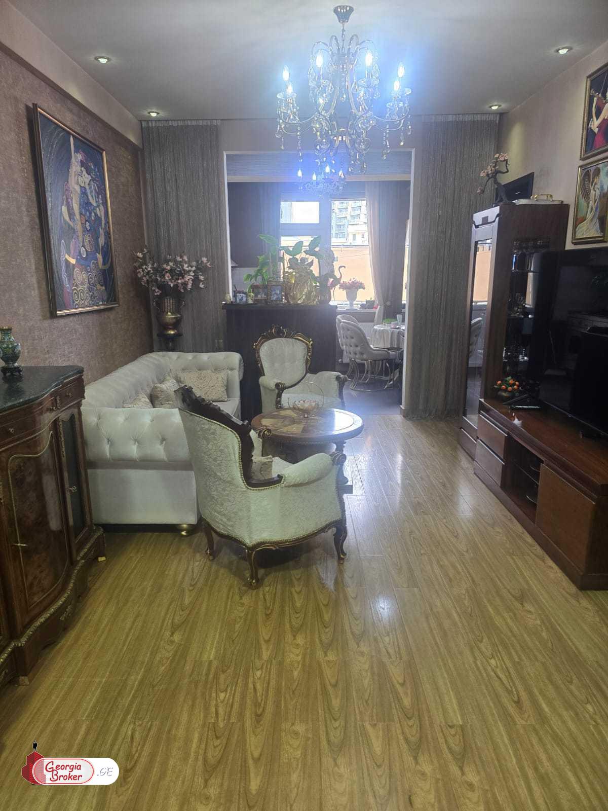 nearly repaired 3-room apartment for sale