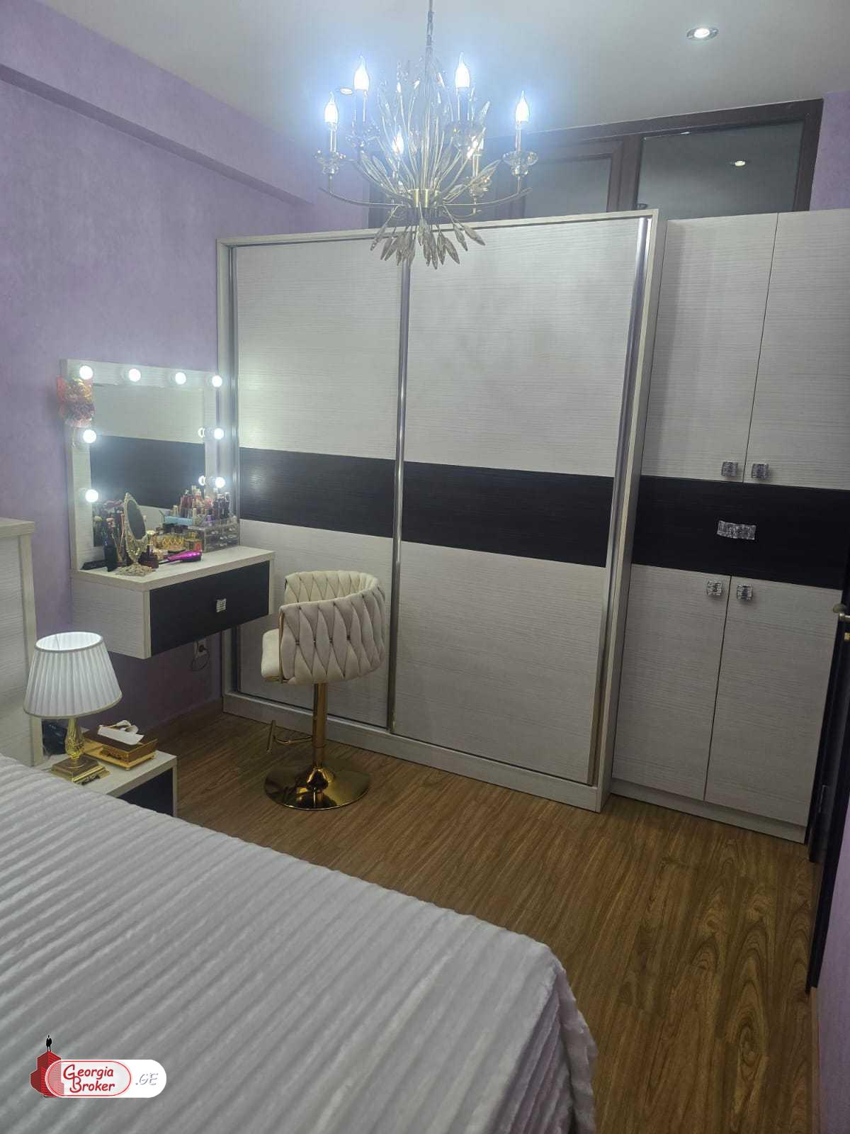 nearly repaired 3-room apartment for sale