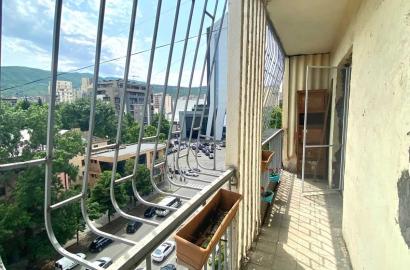 old repaired 3-room apartment for sale