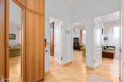 nearly repaired 2-room apartment for sale