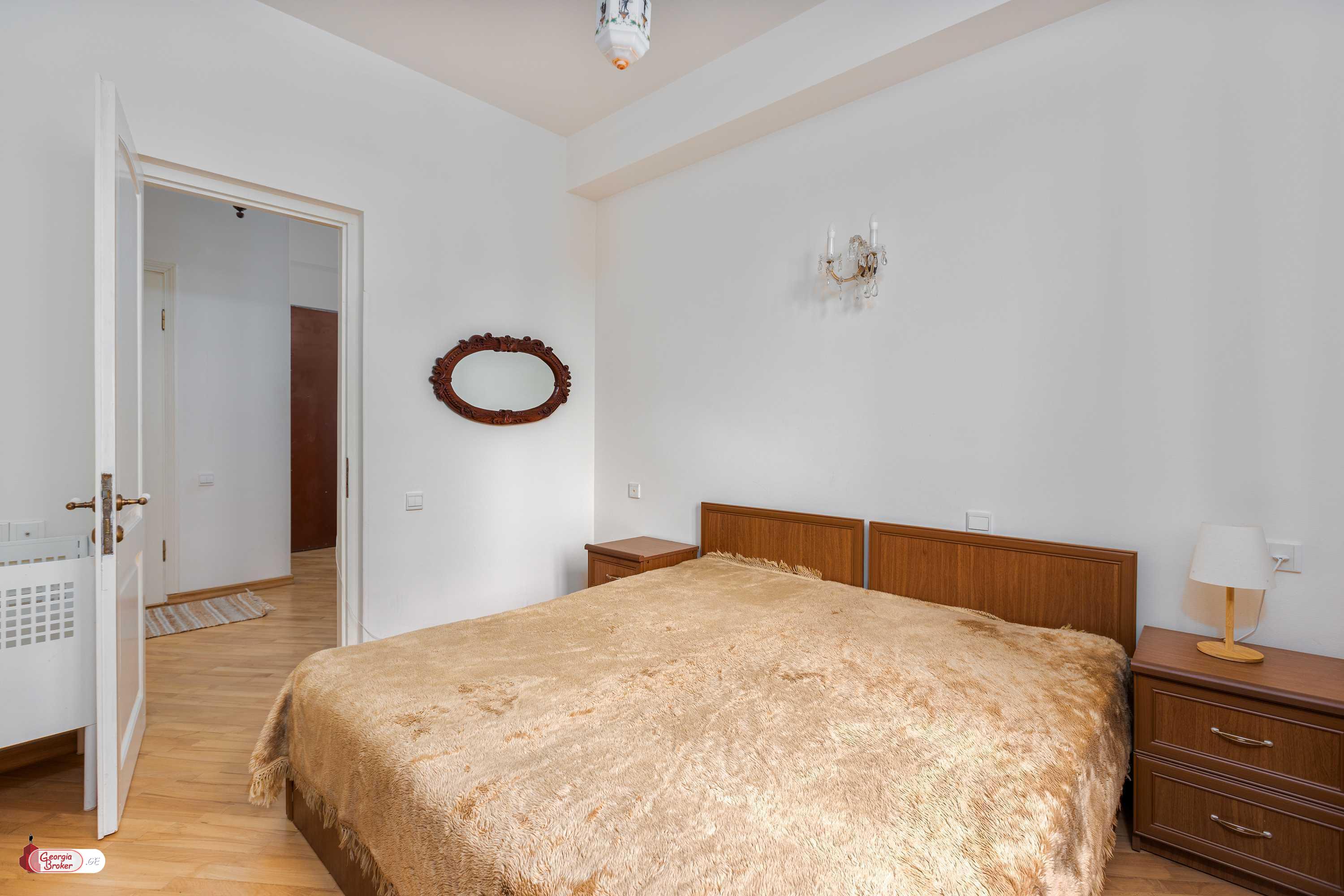 nearly repaired 2-room apartment for sale