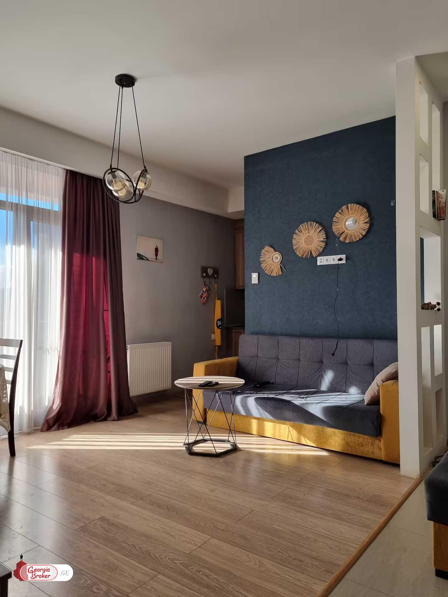 nearly repaired 2-room apartment for sale