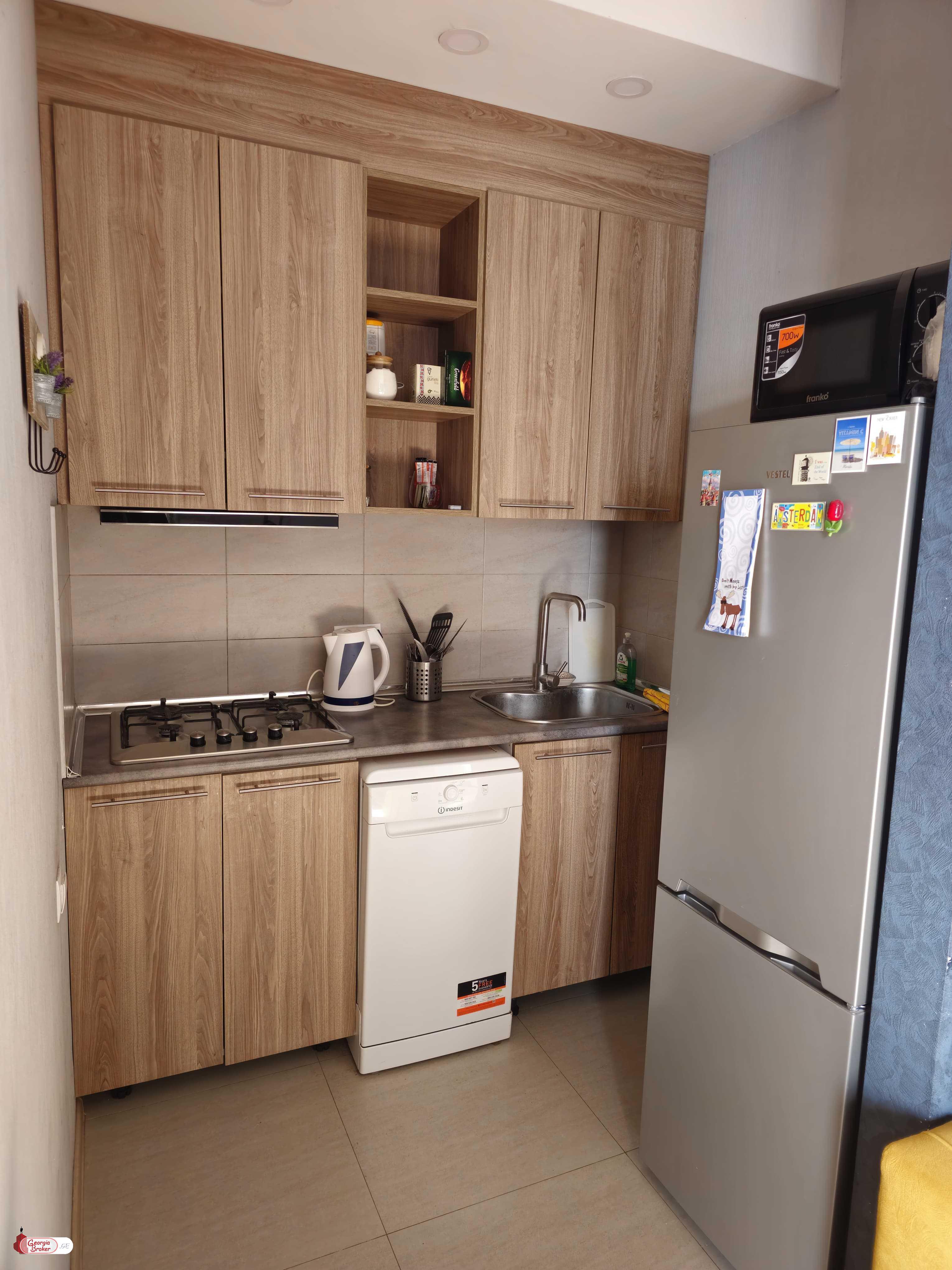 nearly repaired 2-room apartment for sale