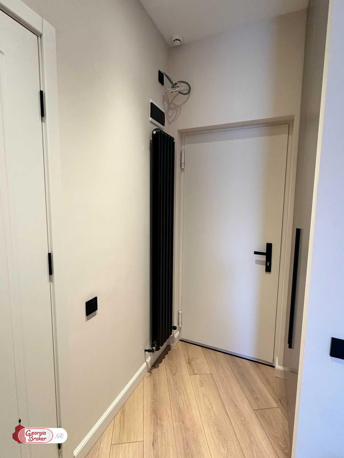 nearly repaired 2-room apartment for sale