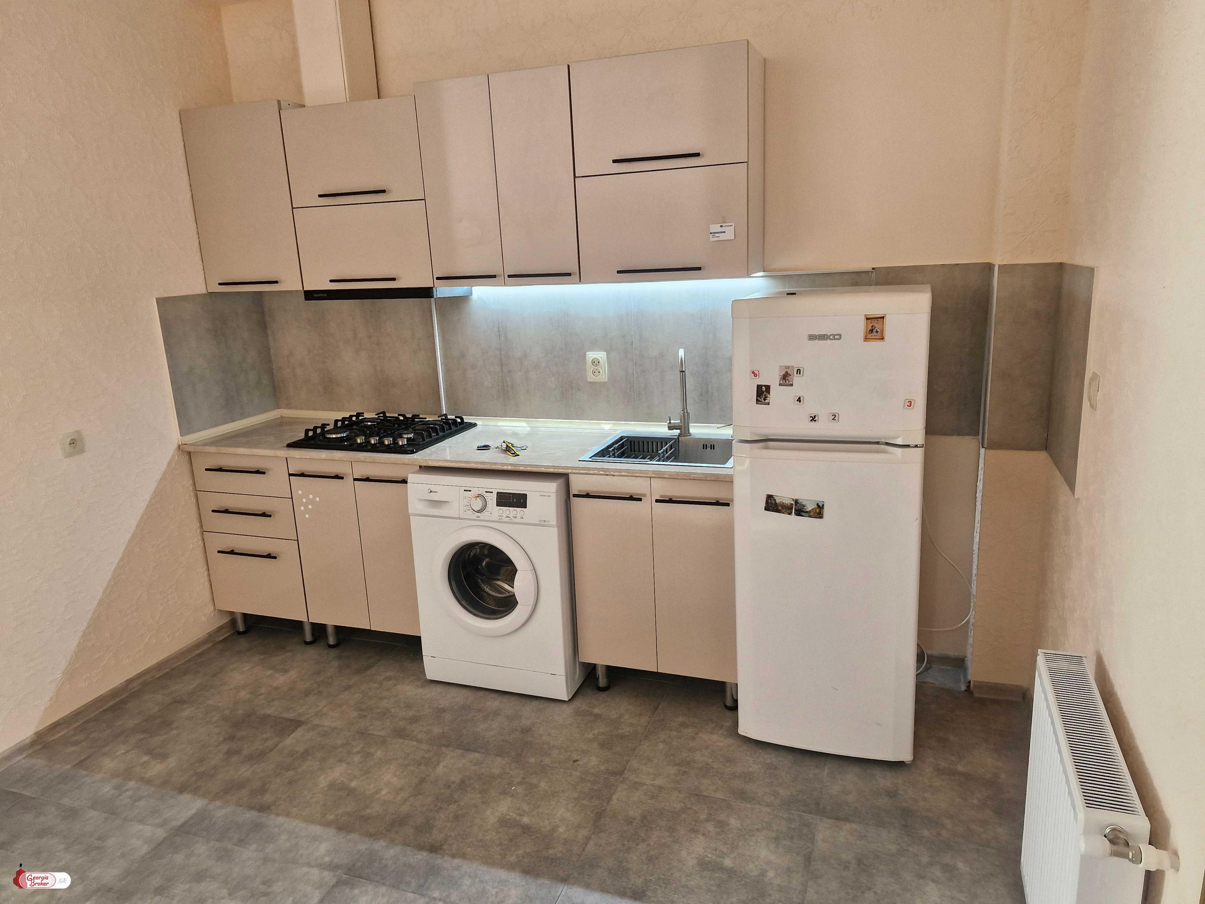 nearly repaired 3-room apartment for sale