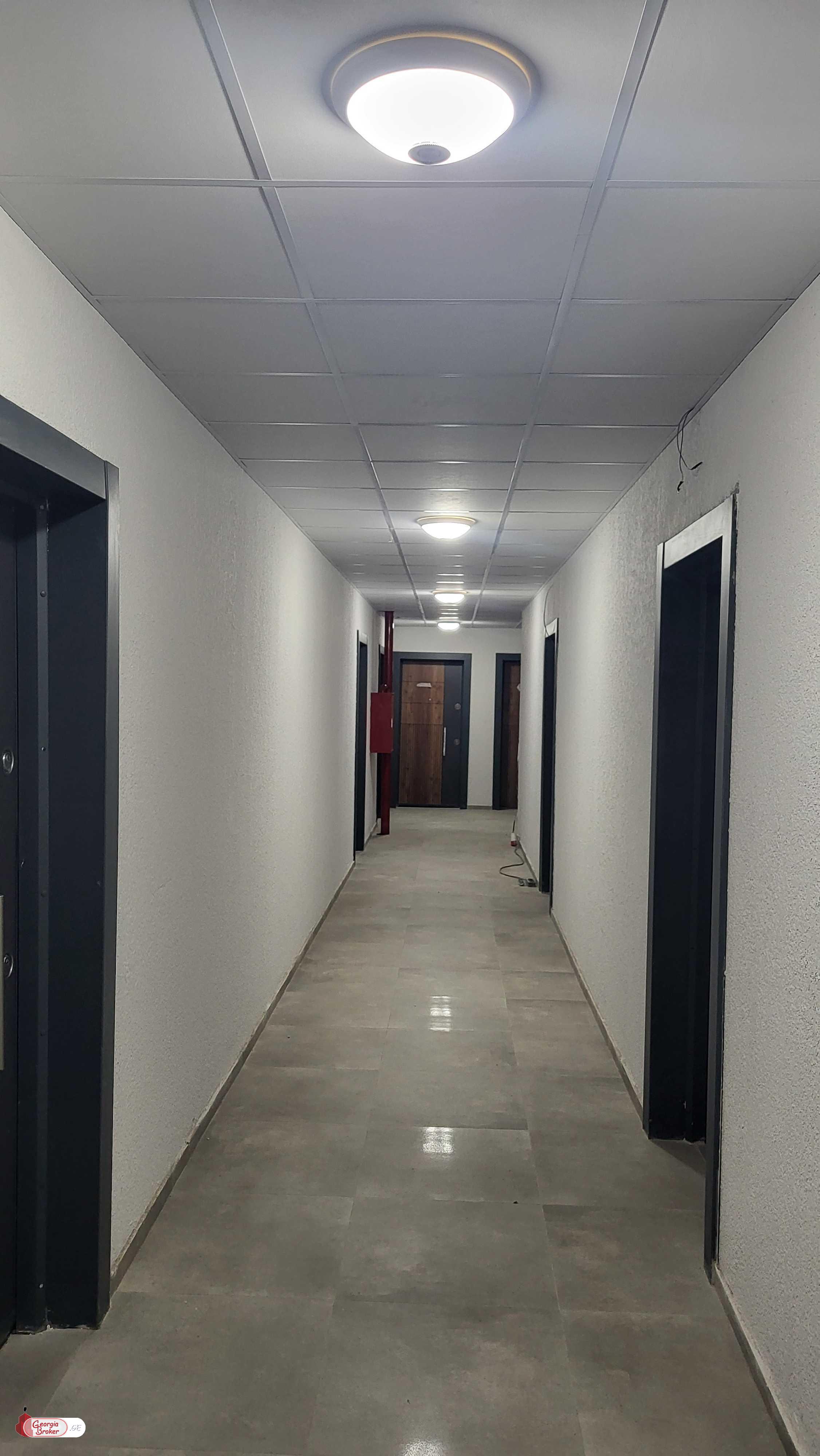 продается квартира с новым ремонтом 2-комнаты