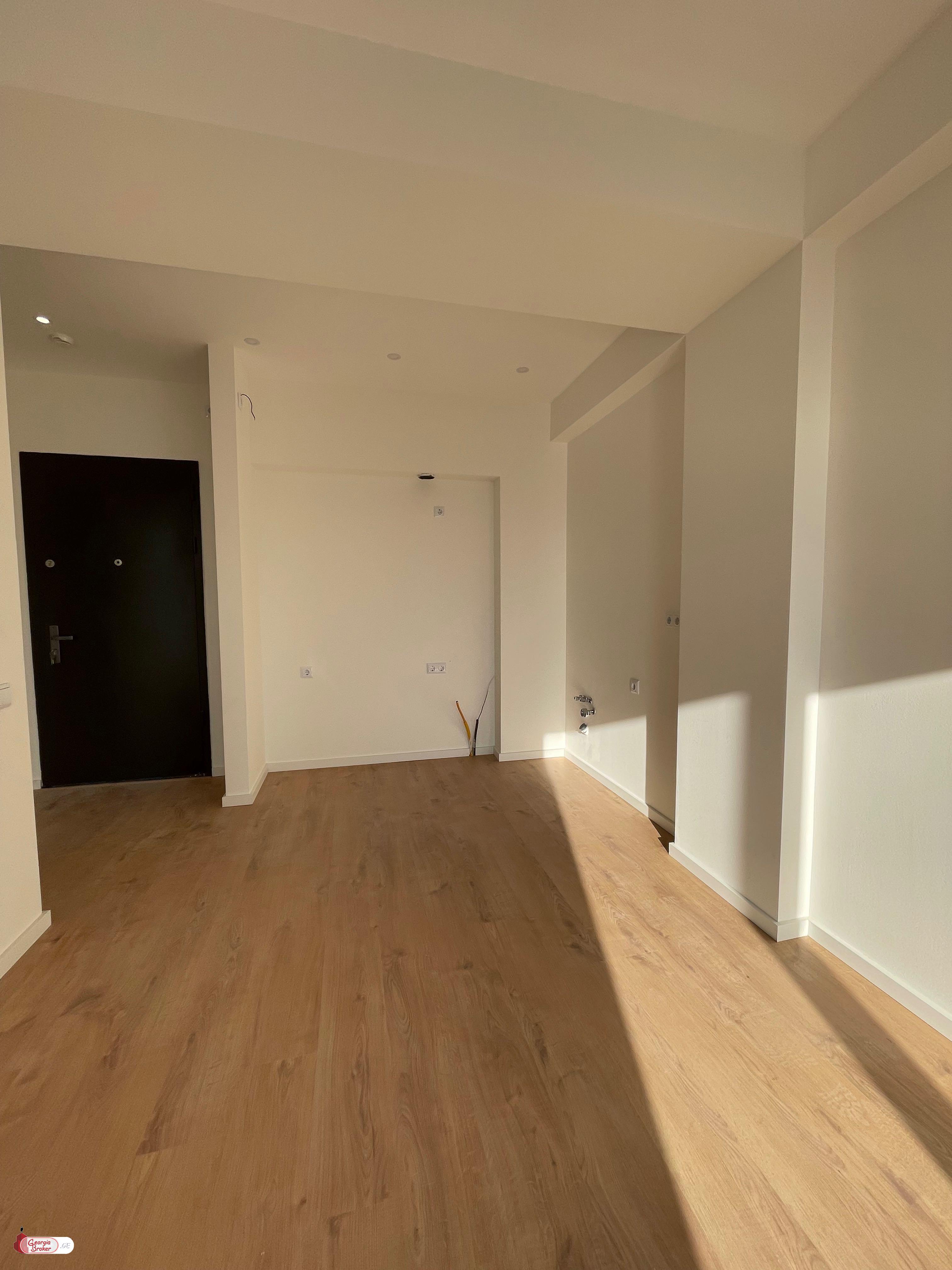 nearly repaired 2-room apartment for sale