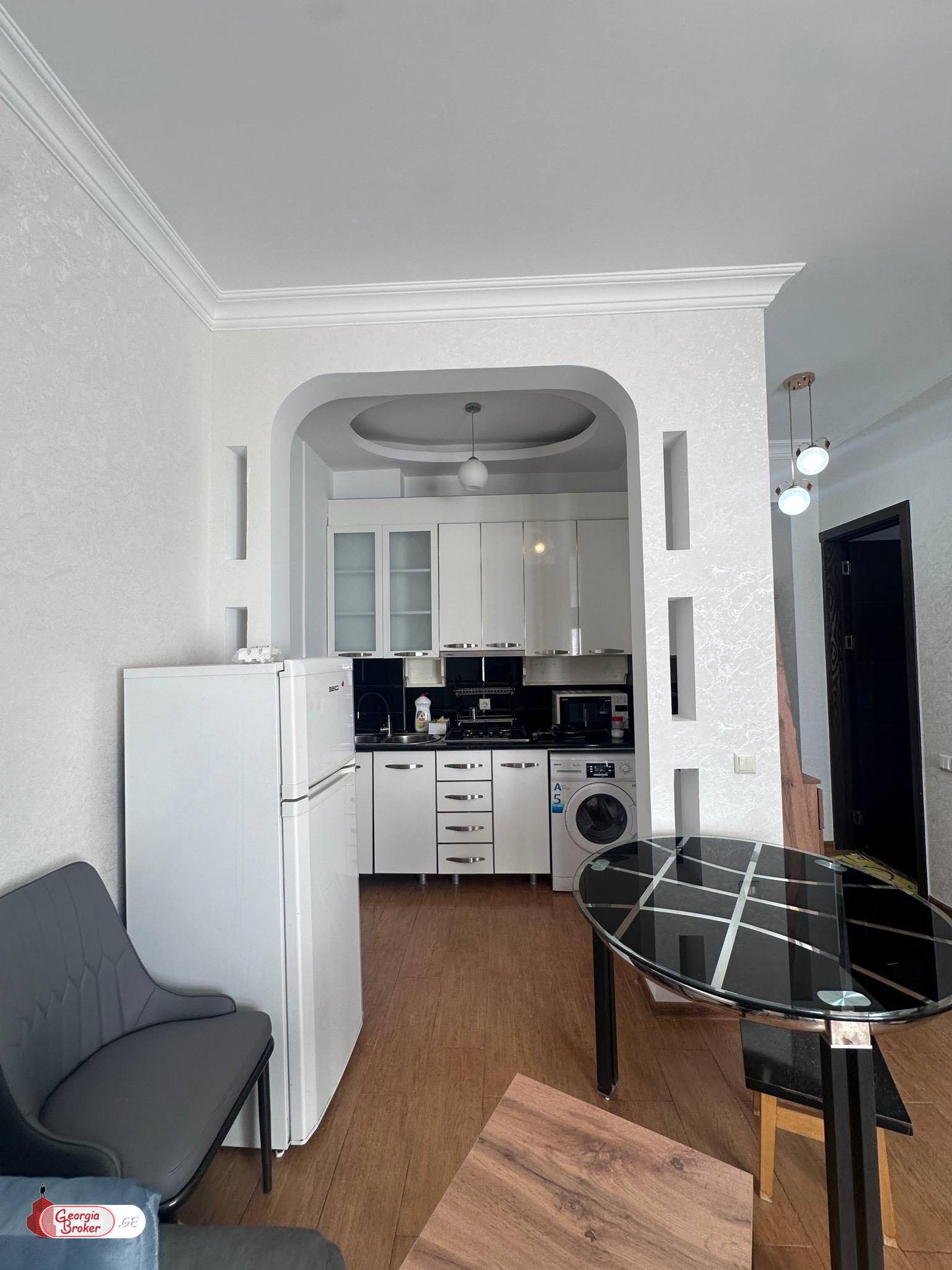 продается квартира с новым ремонтом 2-комнаты