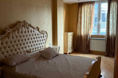 продается квартира с новым ремонтом 3-комнаты